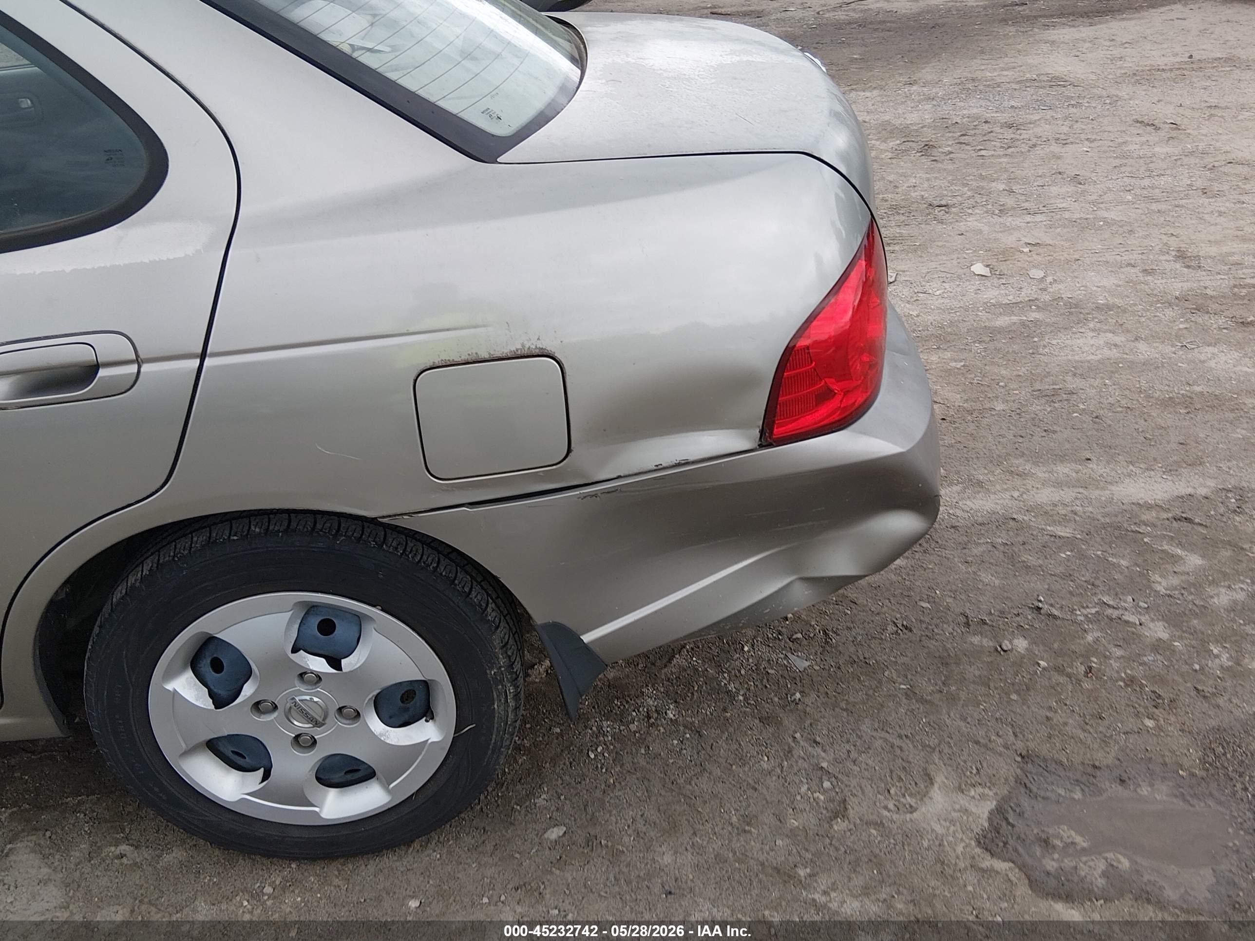 2004 Nissan Sentra 1.8s Tan vin: 3N1CB51D74L850855