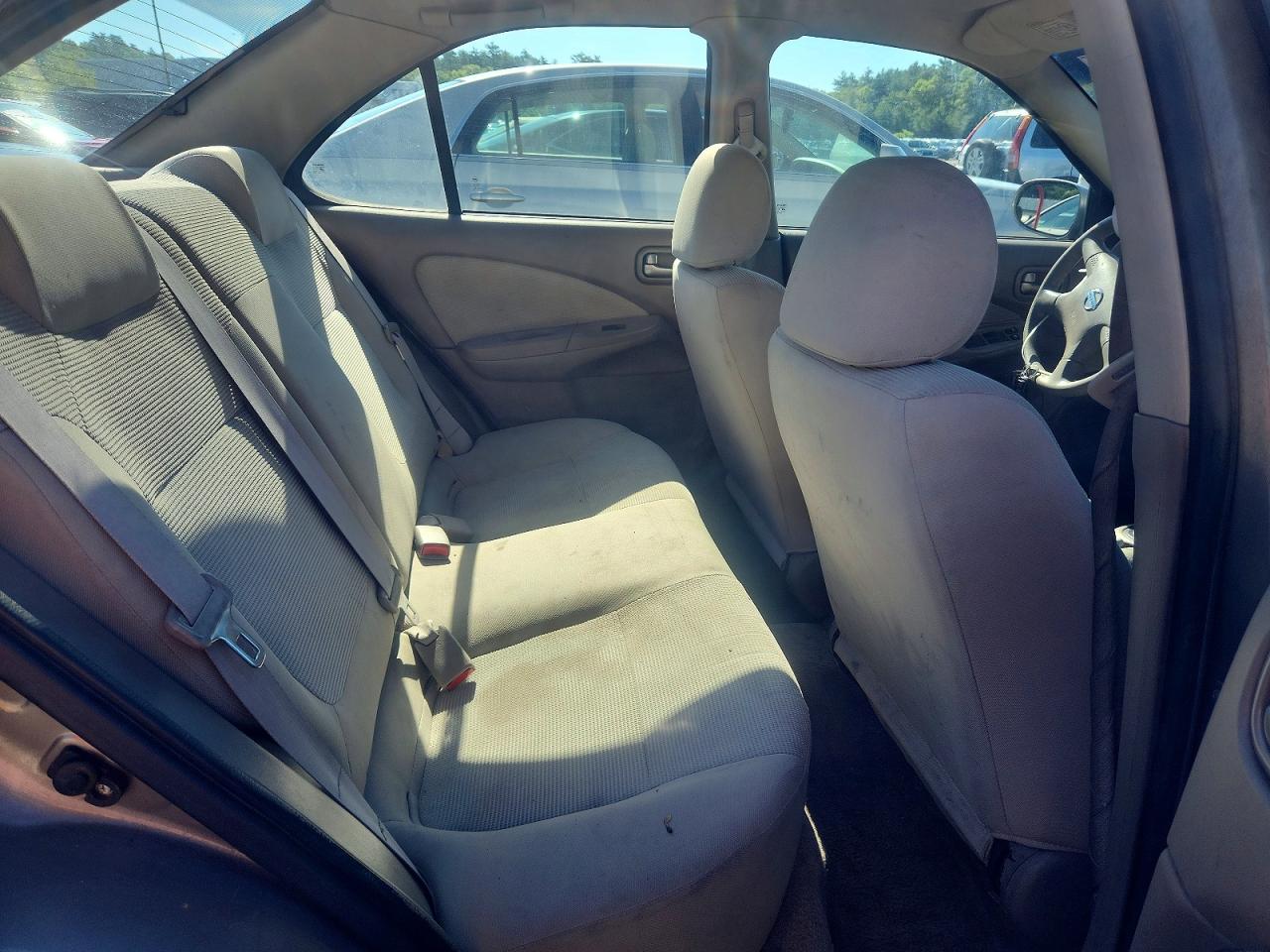 2004 Nissan Sentra 1.8 Серебряный vin: 3N1CB51D74L891597