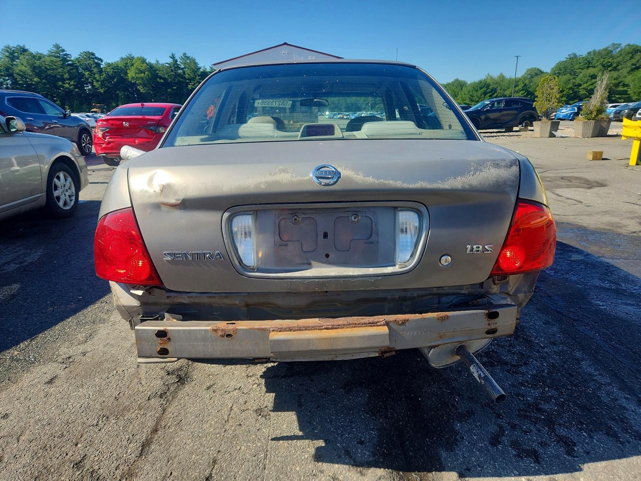 2004 Nissan Sentra 1.8 Серебряный vin: 3N1CB51D74L891597