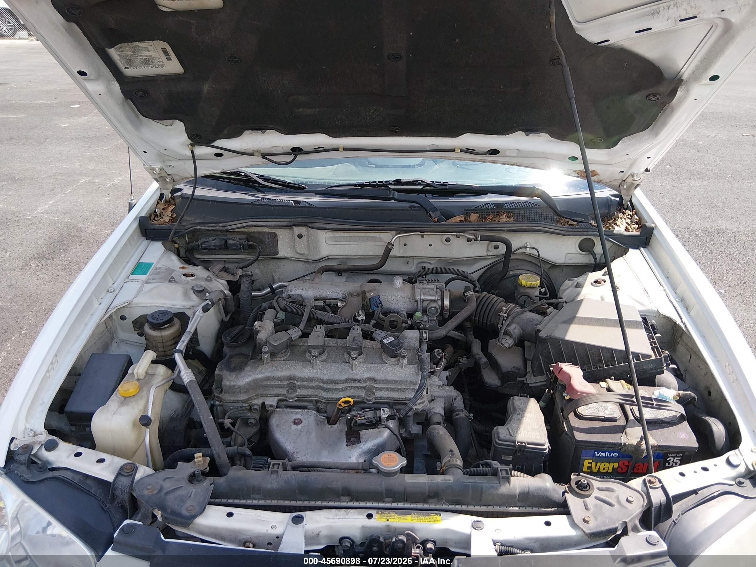 2004 Nissan Sentra 1.8s White vin: 3N1CB51D74L892667