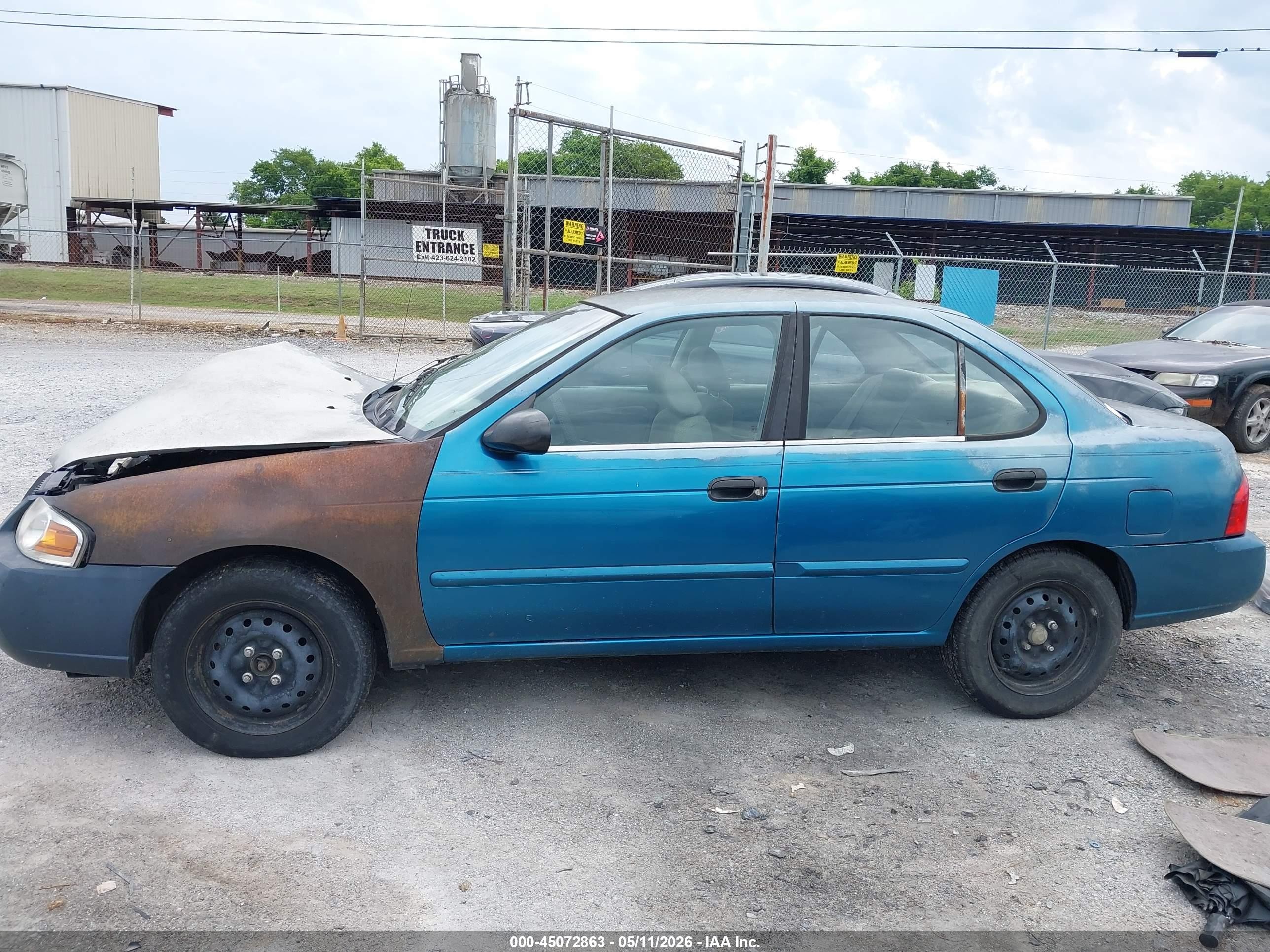 2004 Nissan Sentra 1.8 Light Blue vin: 3N1CB51D74L902937