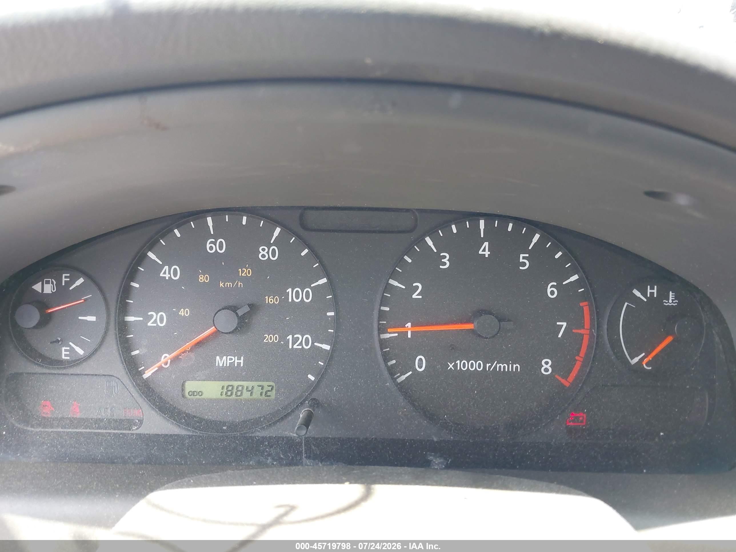 2004 Nissan Sentra 1.8s Серебряный vin: 3N1CB51D74L915266