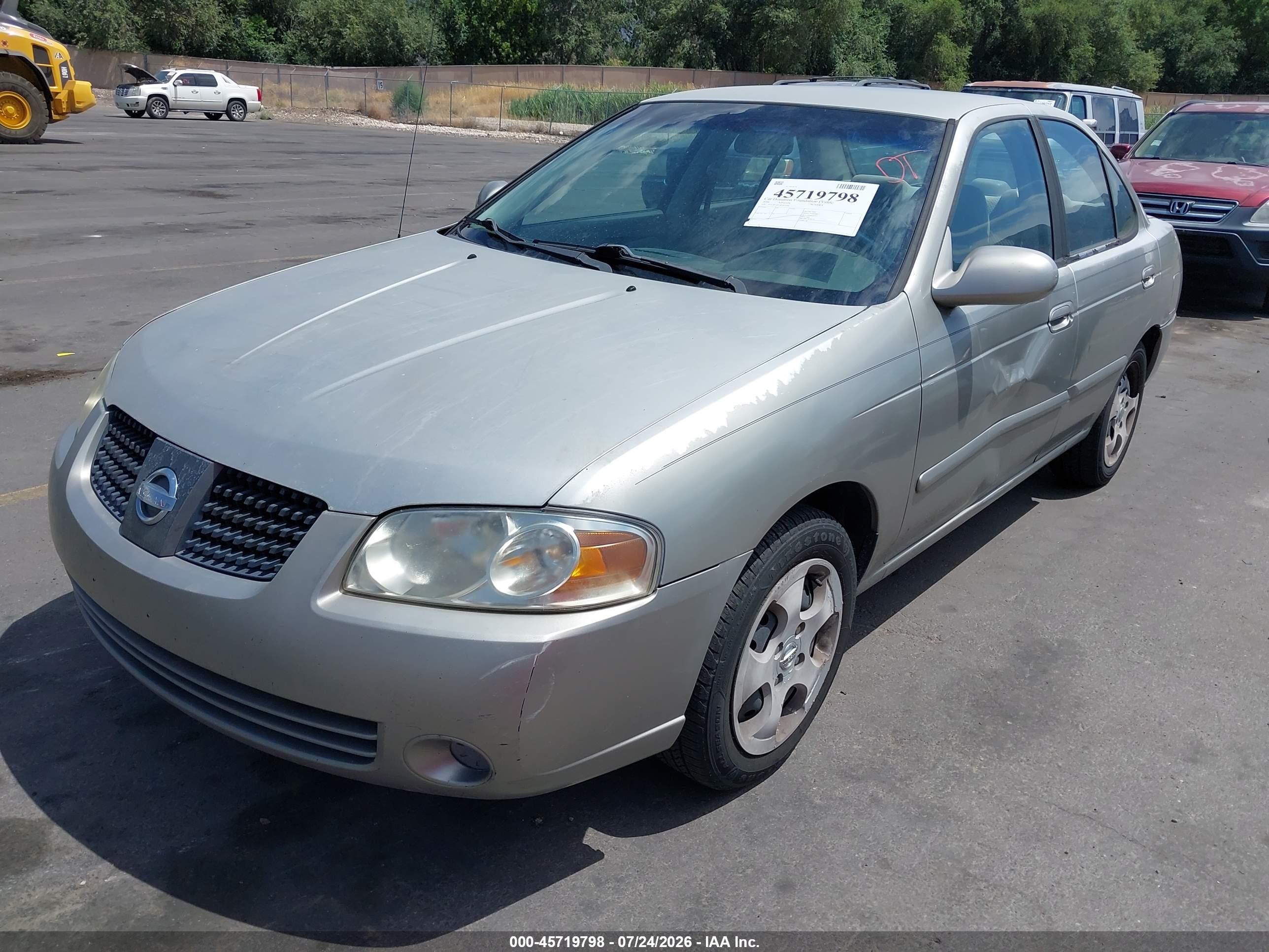 2004 Nissan Sentra 1.8s Серебряный vin: 3N1CB51D74L915266