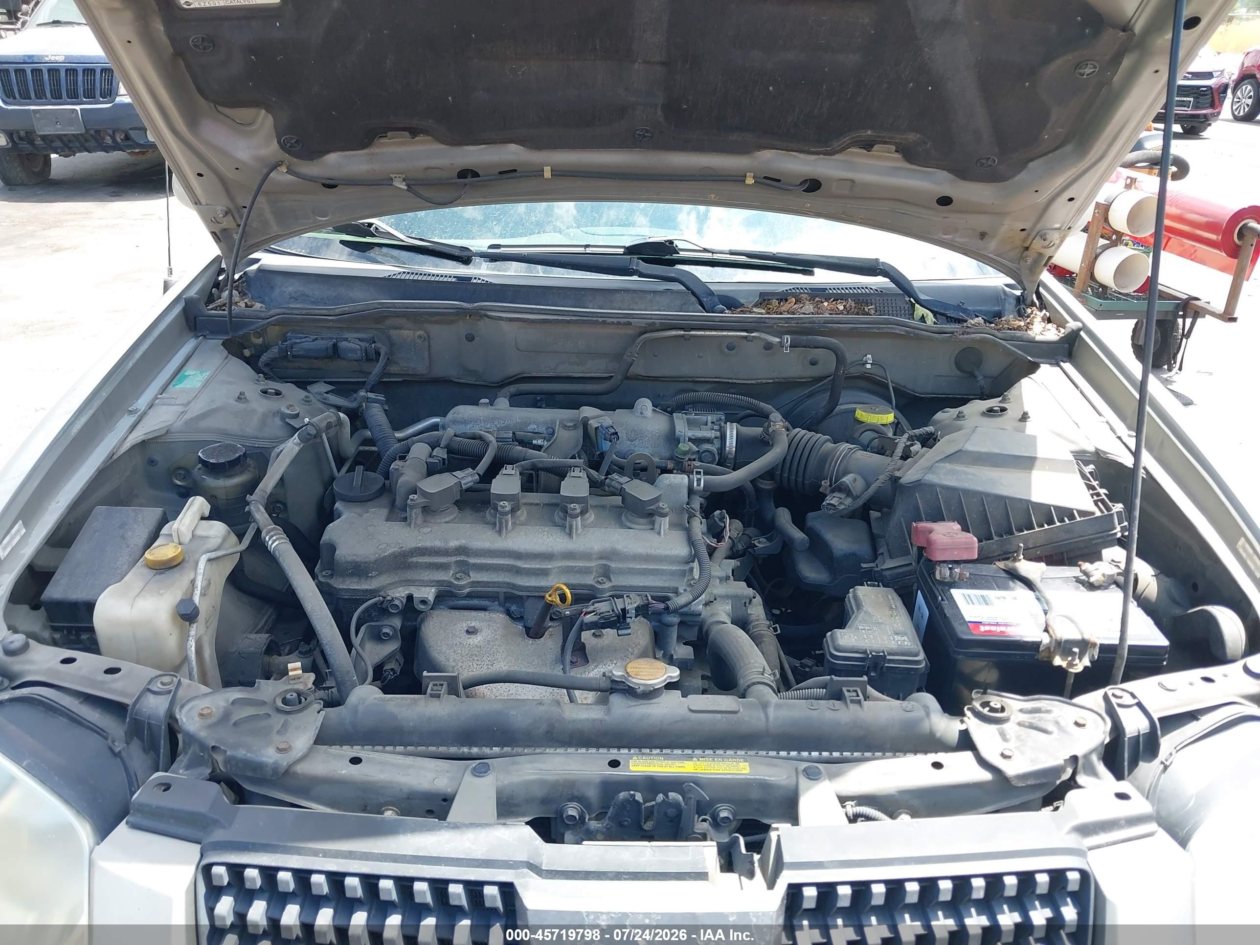 2004 Nissan Sentra 1.8s Серебряный vin: 3N1CB51D74L915266