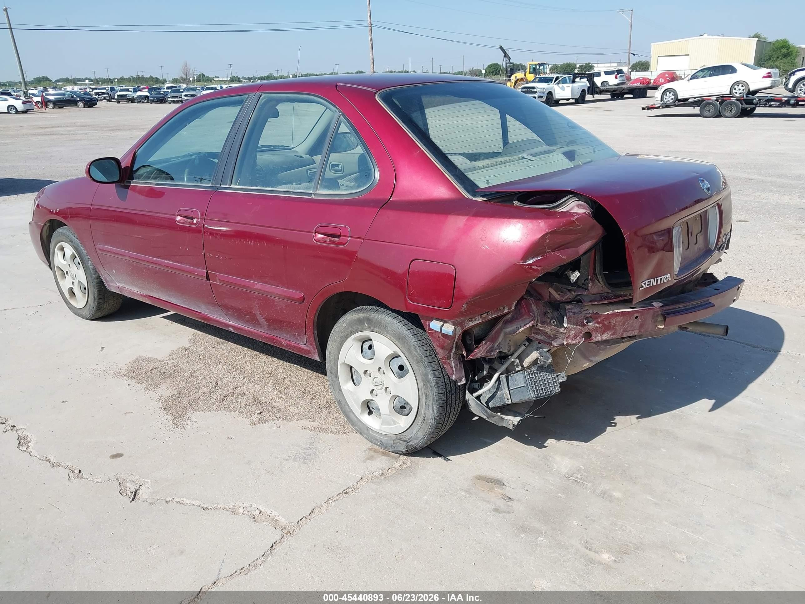2005 Nissan Sentra 1.8s Red vin: 3N1CB51D75L473199