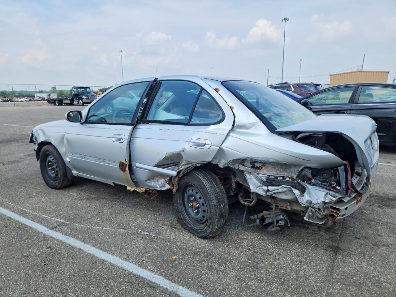 2005 Nissan Sentra 1.8 Silver vin: 3N1CB51D75L533143