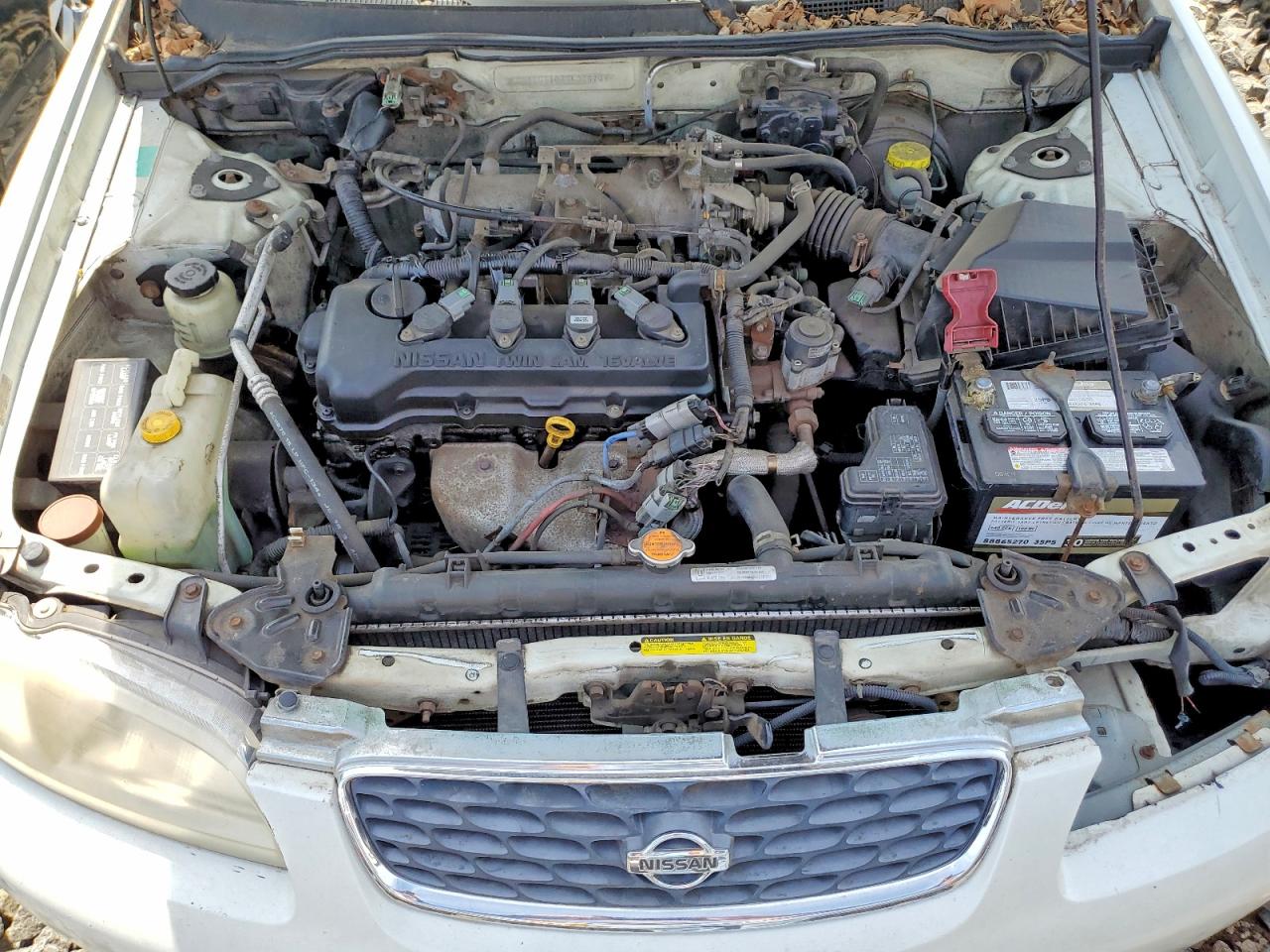 2000 Niss Sentra White vin: 3N1CB51D7YL320701