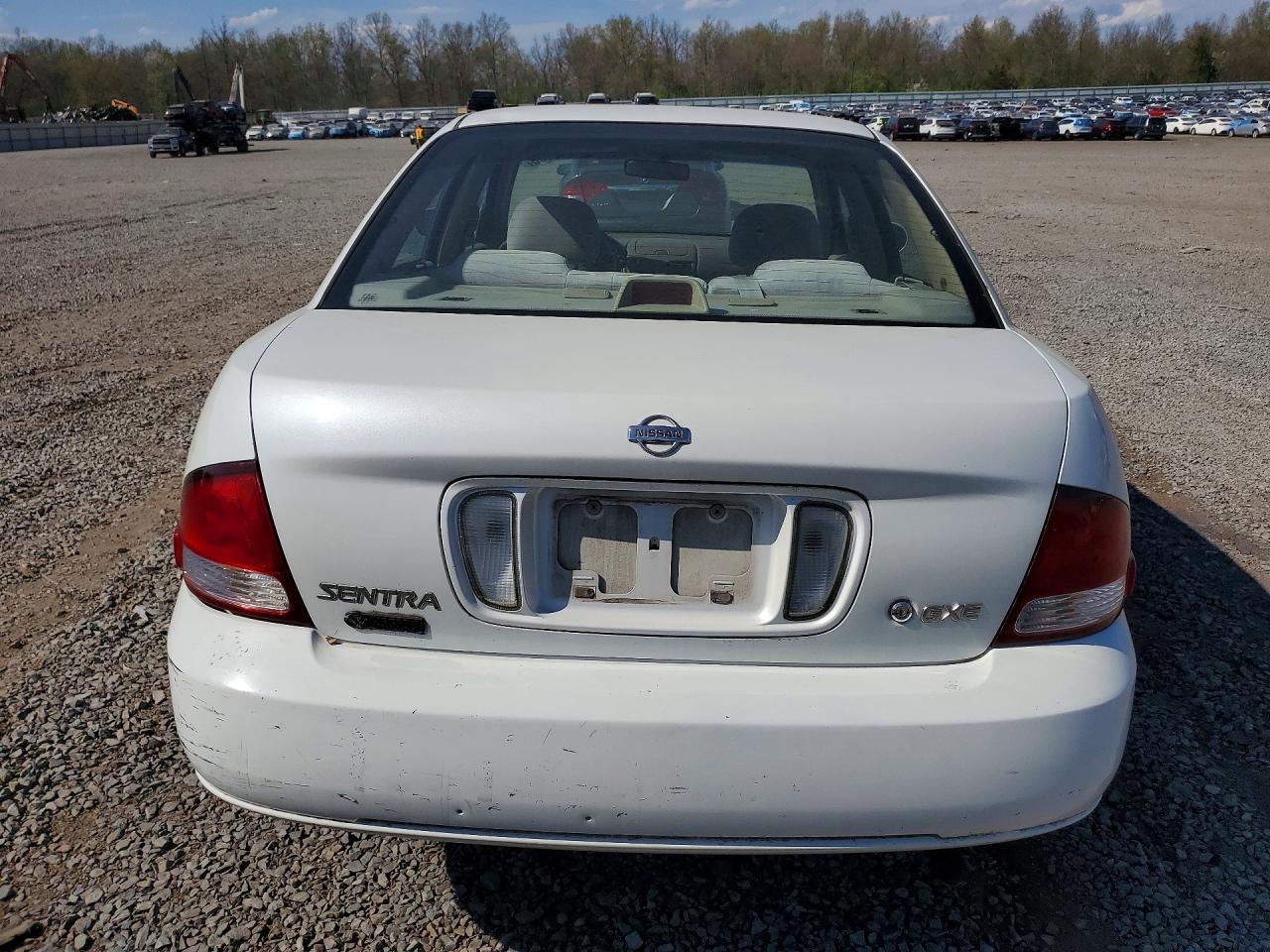 2000 Niss Sentra White vin: 3N1CB51D7YL320701