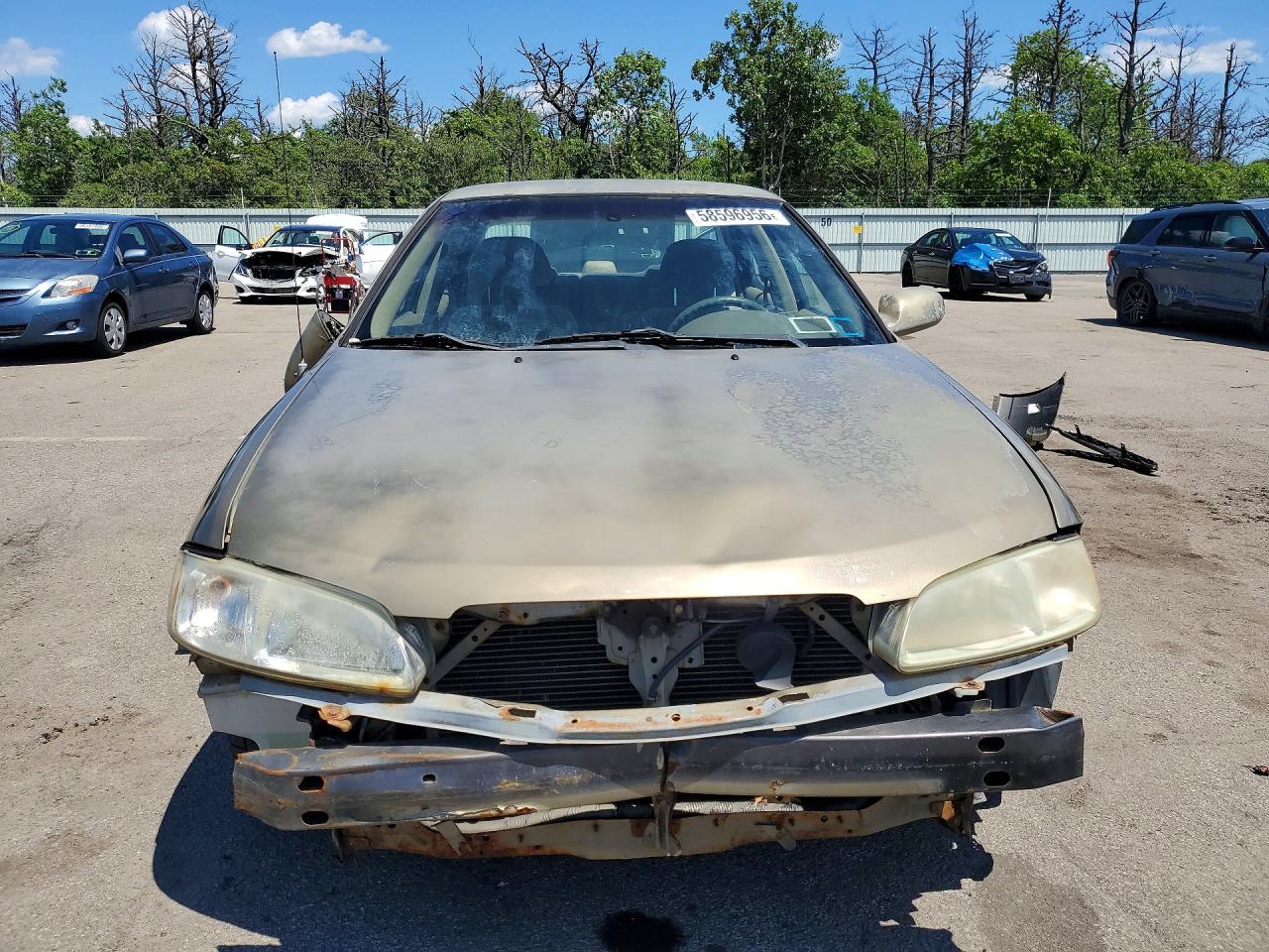 2001 Nissan Sentra Xe Tan vin: 3N1CB51D81L521044
