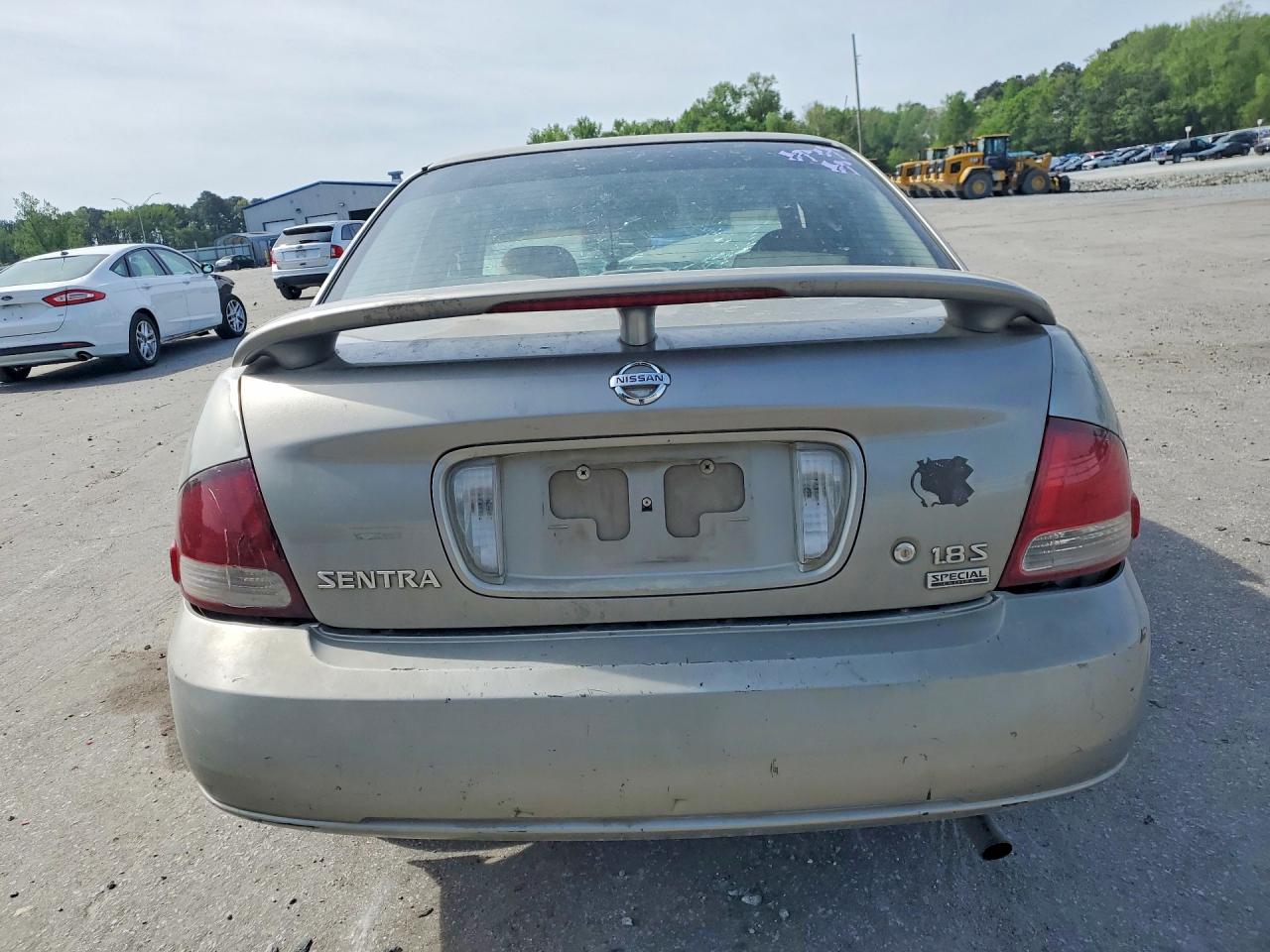 2003 Nissan Sentra Xe Золотой vin: 3N1CB51D83L812615