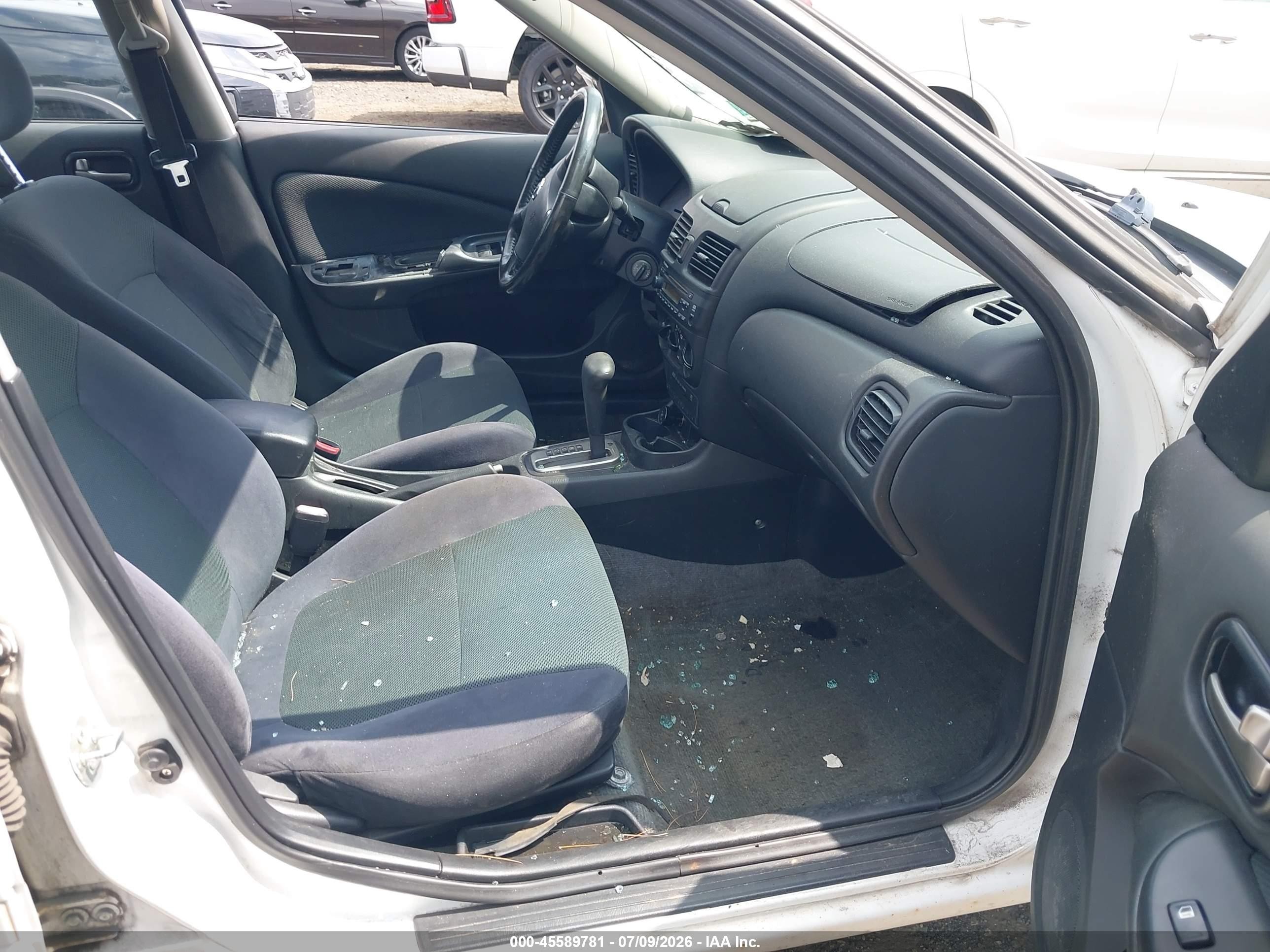2005 Nissan Sentra 1.8s White vin: 3N1CB51D85L469629