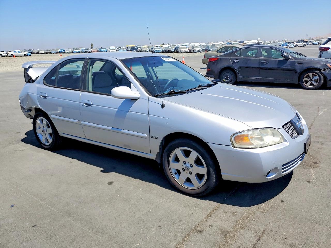 2006 Nissan Sentra 1.8 Серебряный vin: 3N1CB51D86L499733