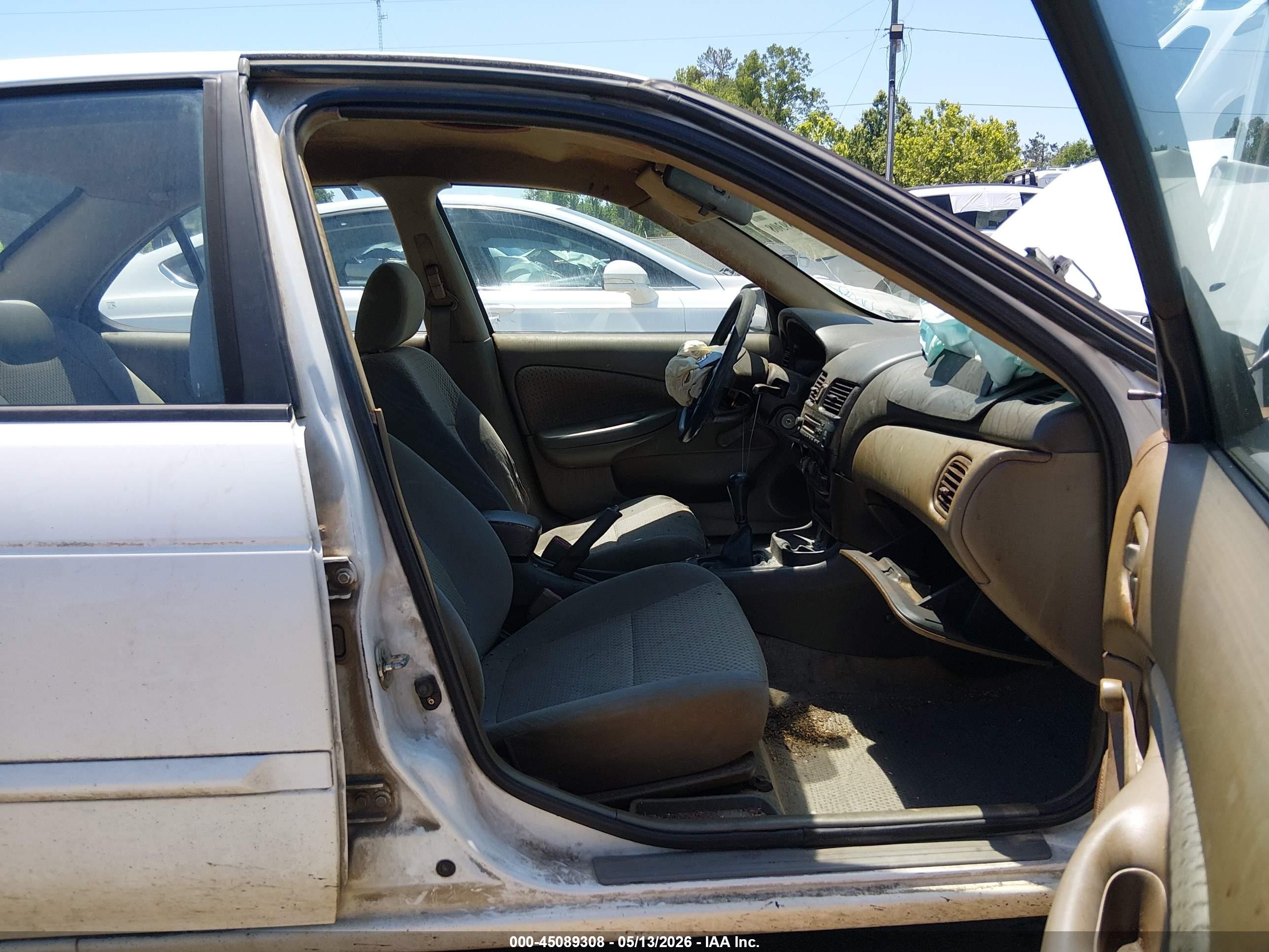 2006 Nissan Sentra 1.8 Белый vin: 3N1CB51D86L567450