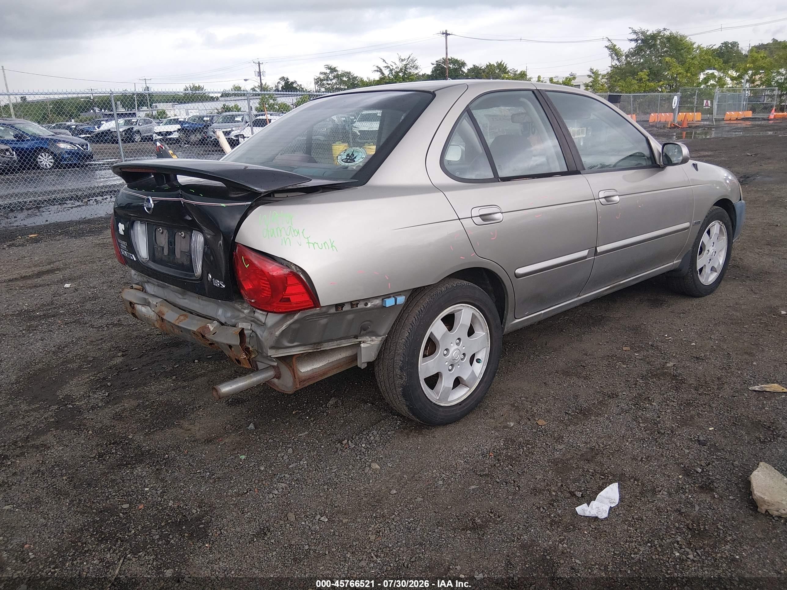 2006 Nissan Sentra 1.8s Beige vin: 3N1CB51D86L627078