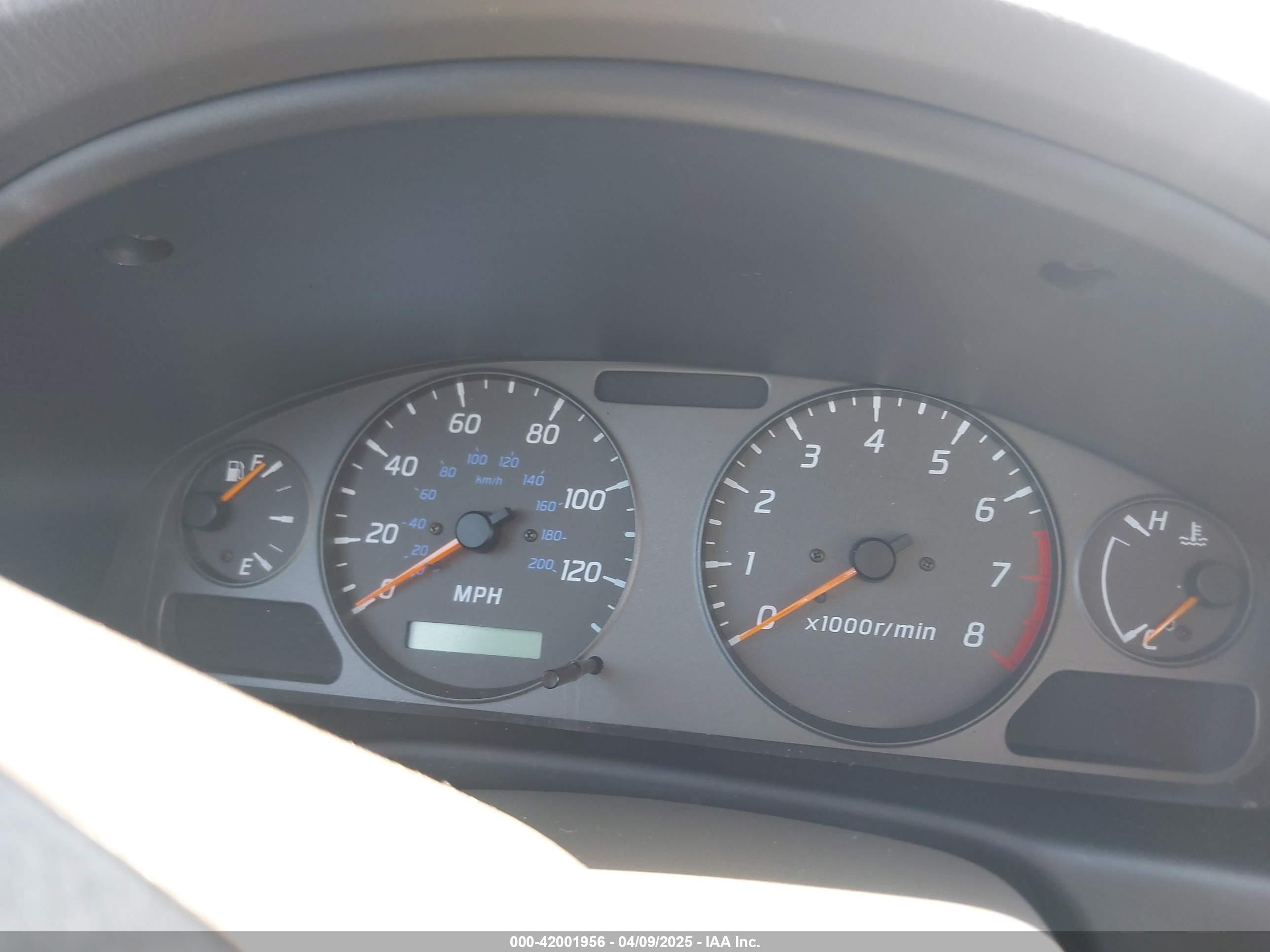 2000 Nissan Sentra Gxe/xe Silver vin: 3N1CB51D8YL353447