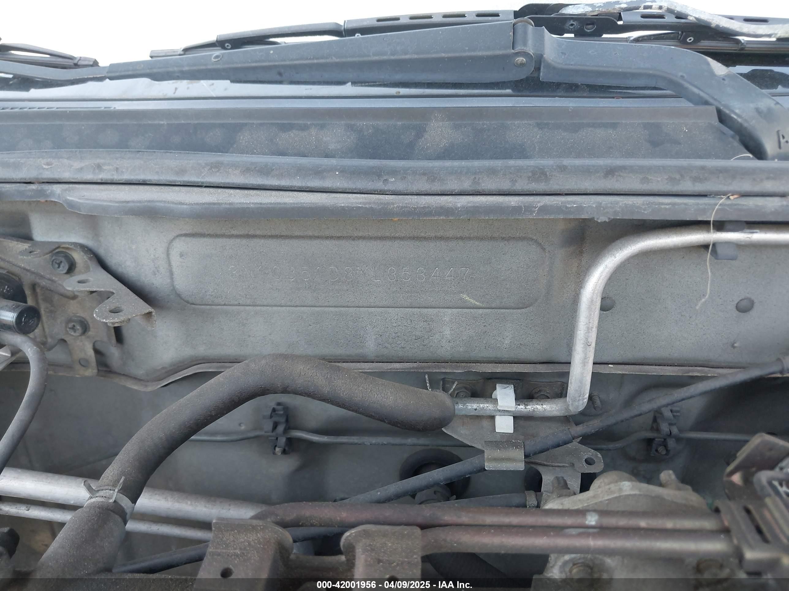 2000 Nissan Sentra Gxe/xe Silver vin: 3N1CB51D8YL353447