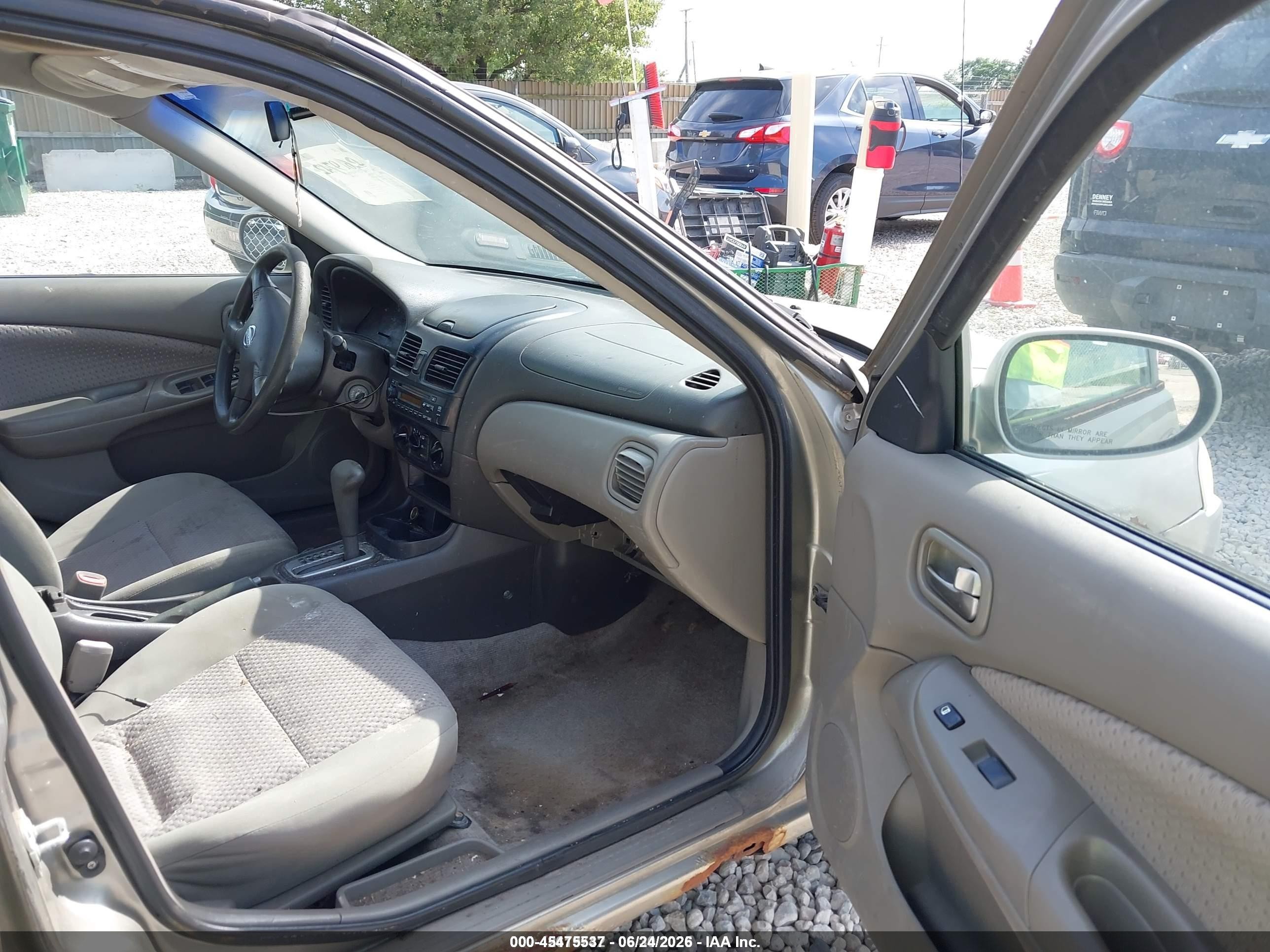2004 Nissan Sentra 1.8s Silver vin: 3N1CB51D94L467421