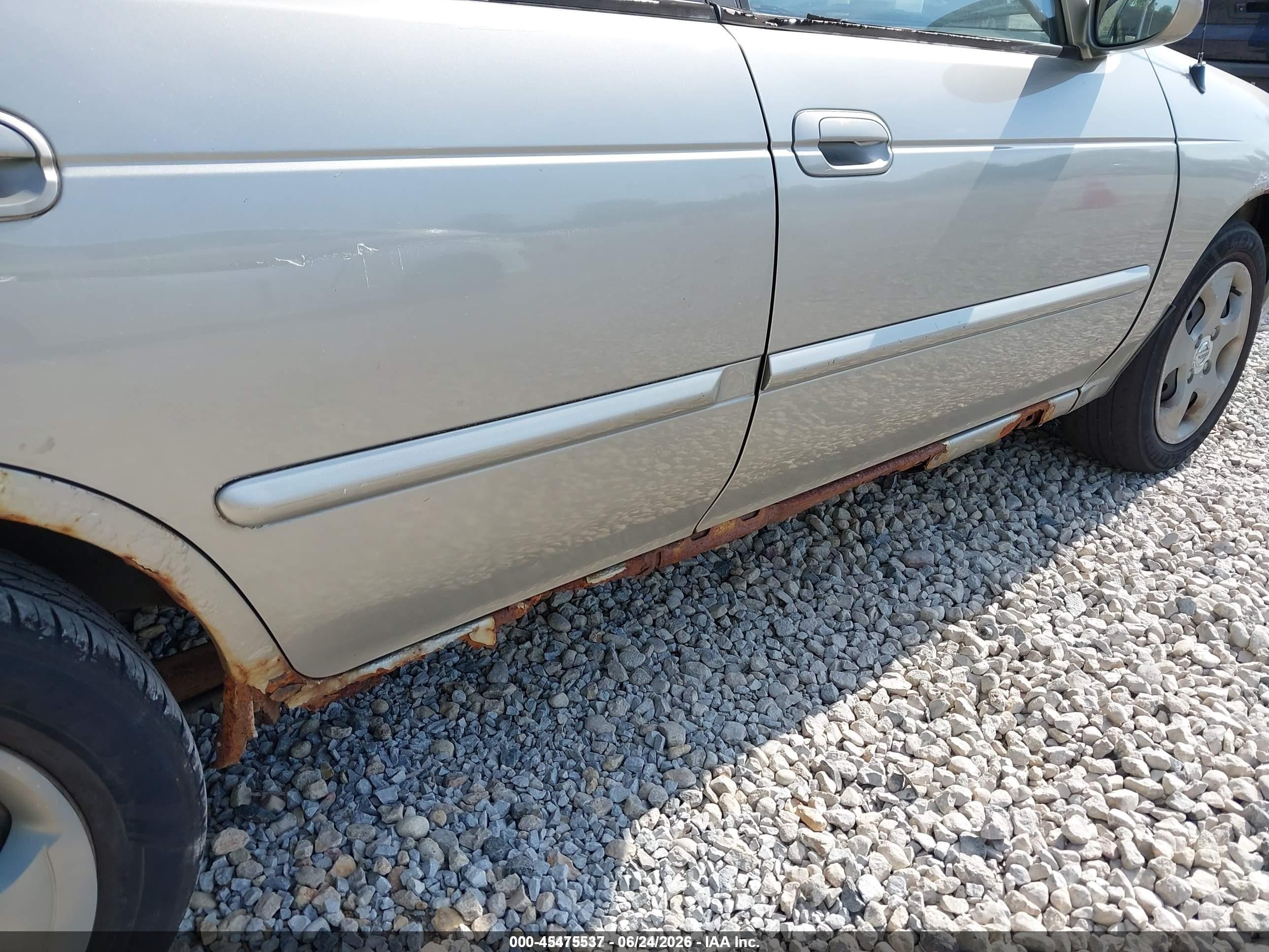 2004 Nissan Sentra 1.8s Silver vin: 3N1CB51D94L467421