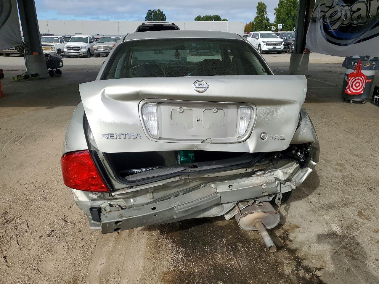 2004 Nissan Sentra 1.8 Green vin: 3N1CB51D94L876406