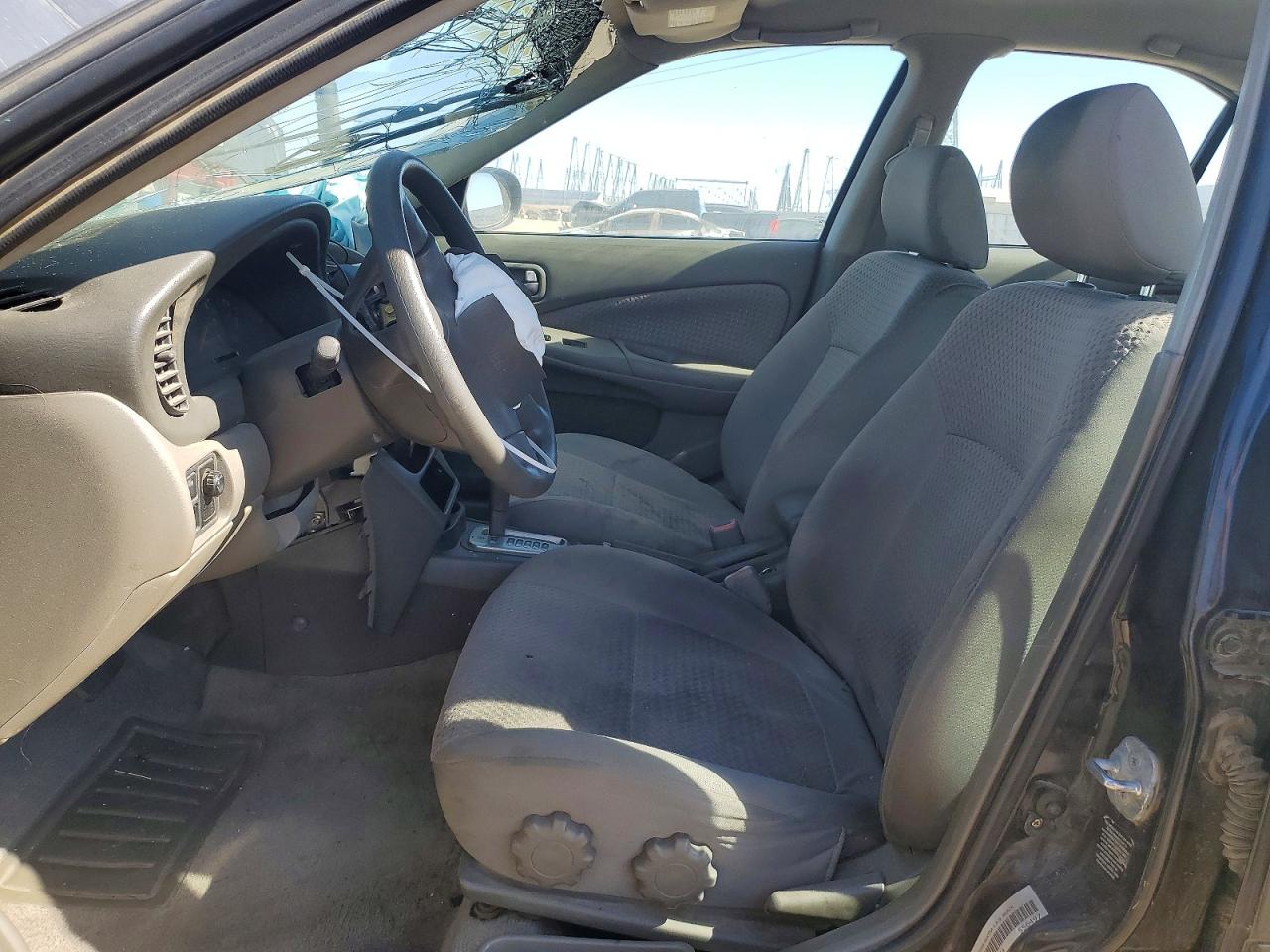 2004 Nissan Sentra 1.8 Black vin: 3N1CB51D94L897384