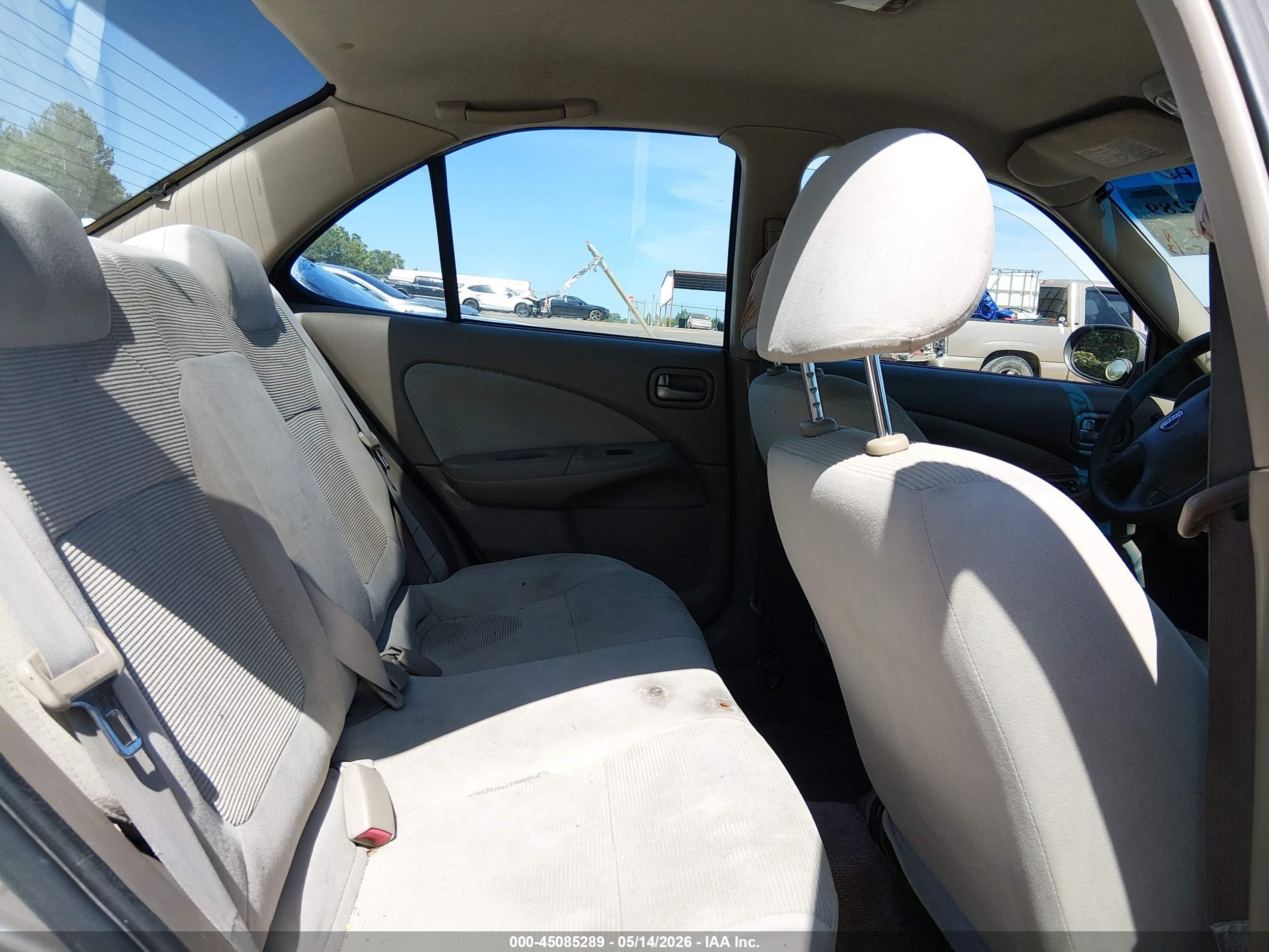 2005 Nissan Sentra 1.8s Коричневый vin: 3N1CB51D95L468456