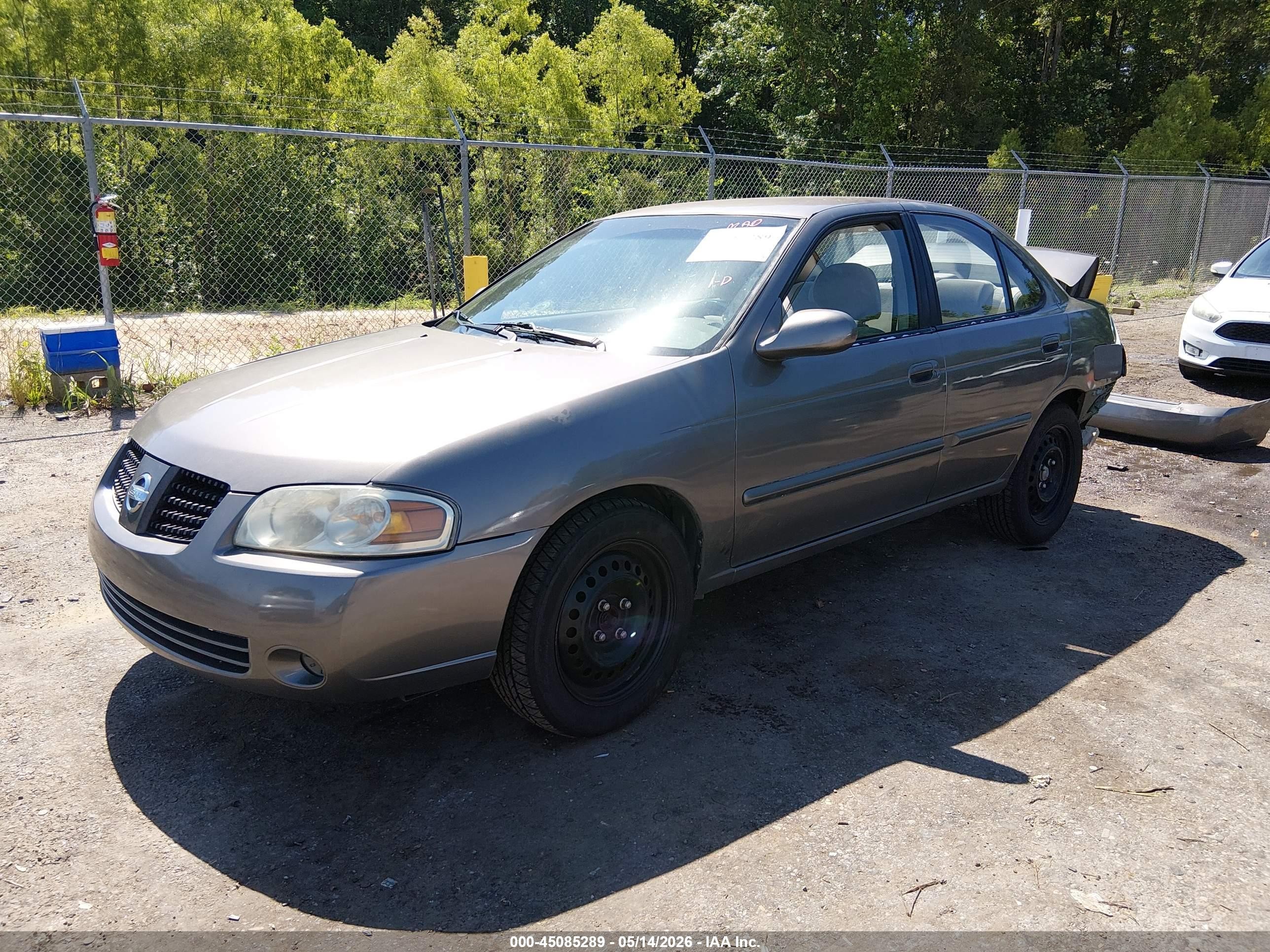 2005 Nissan Sentra 1.8s Коричневый vin: 3N1CB51D95L468456