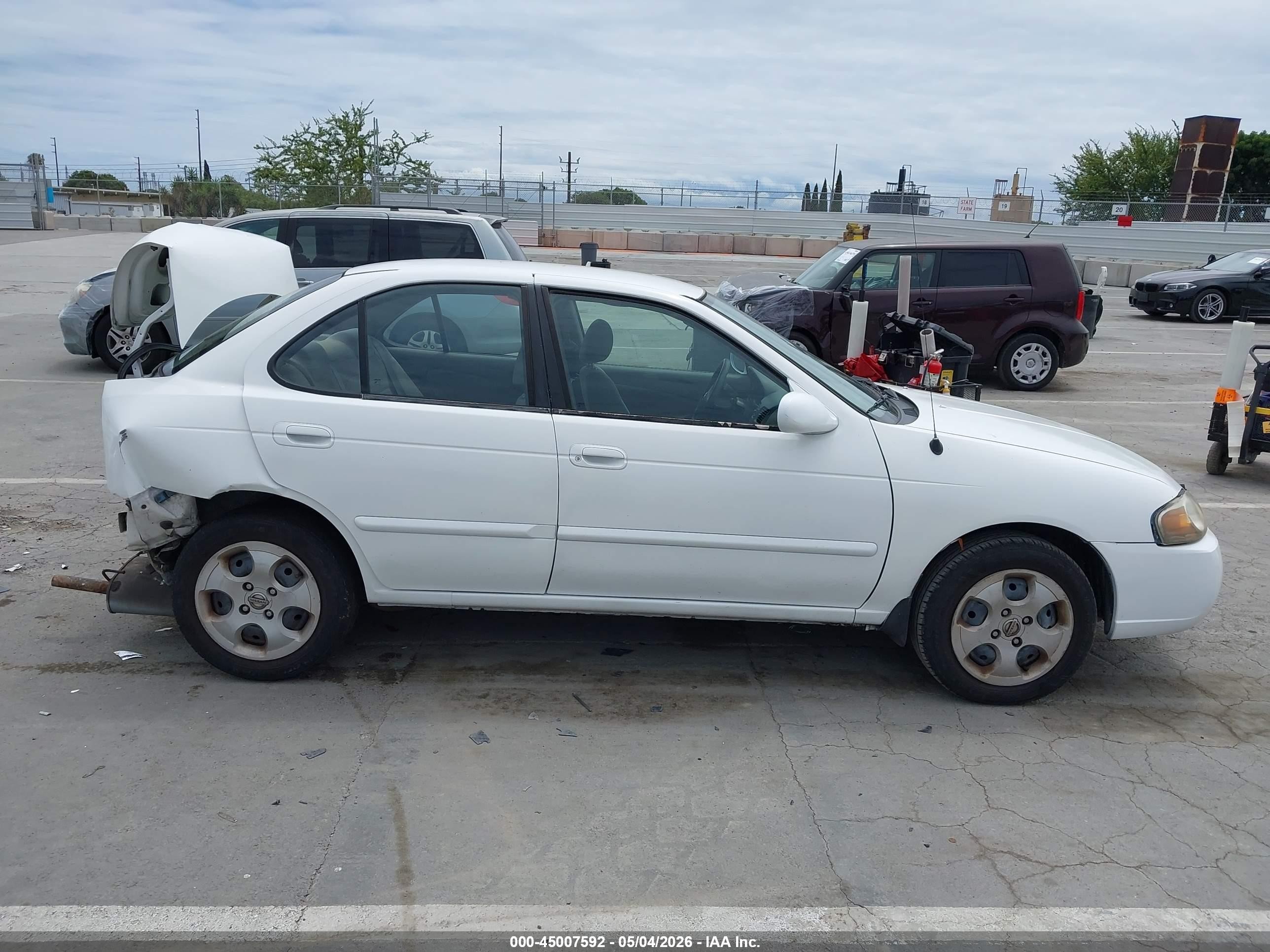 2006 Nissan Sentra 1.8 Белый vin: 3N1CB51D96L506446