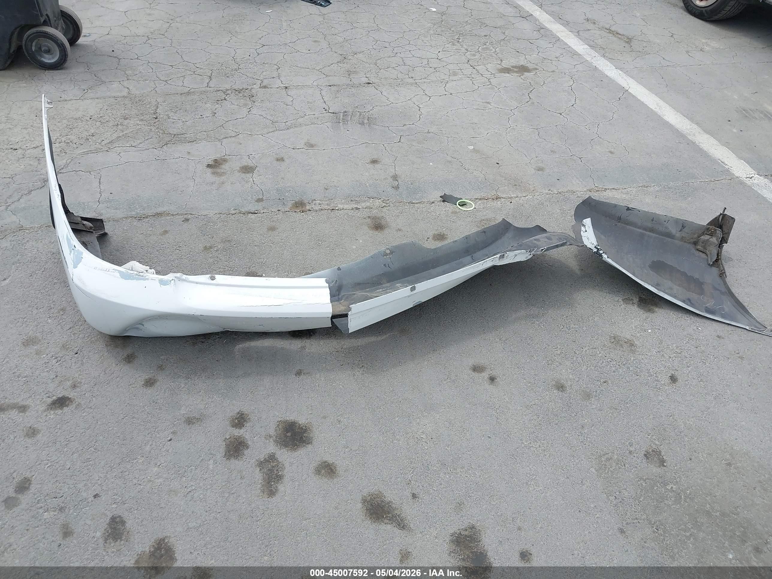2006 Nissan Sentra 1.8 Белый vin: 3N1CB51D96L506446