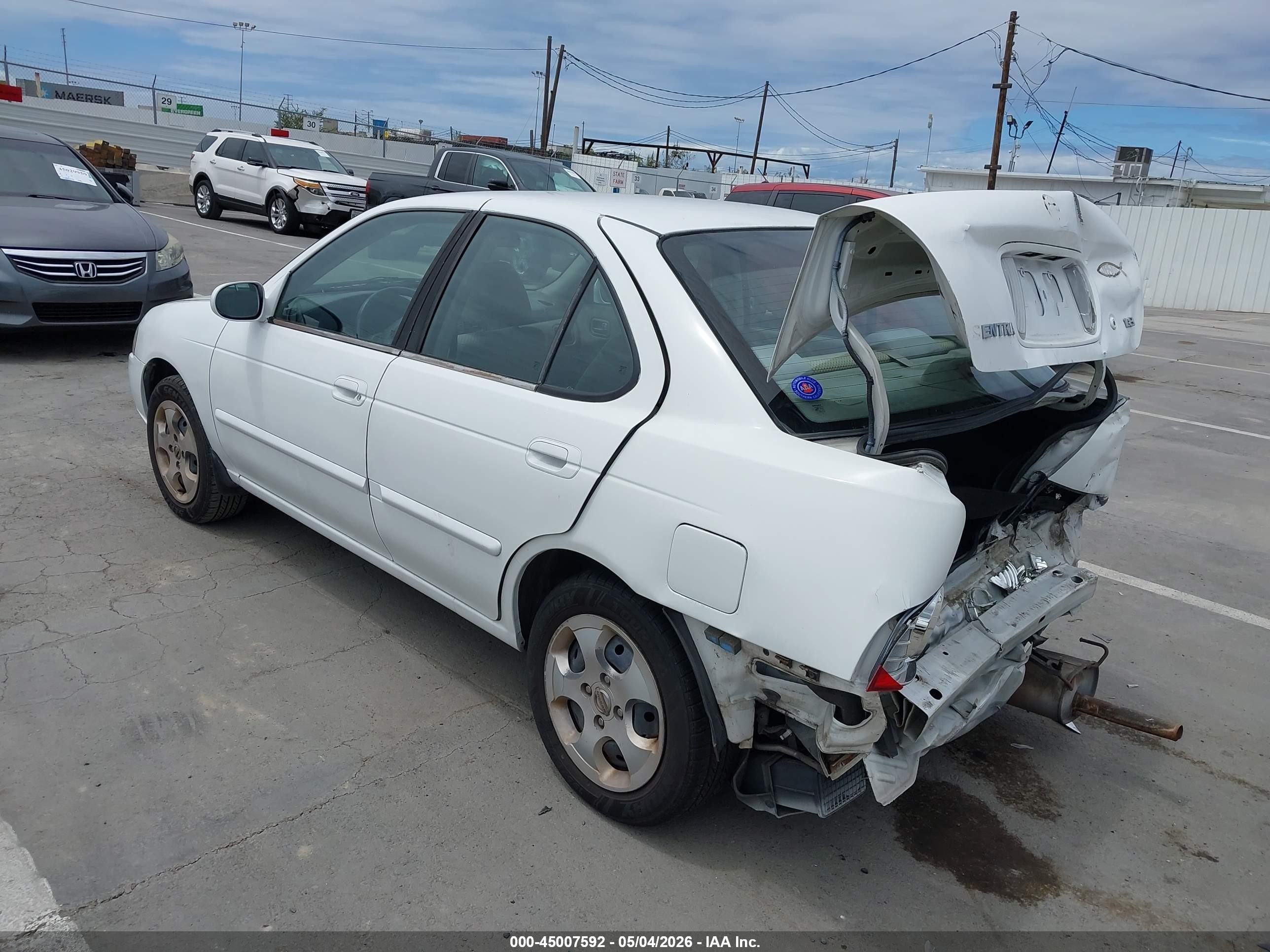 2006 Nissan Sentra 1.8 Белый vin: 3N1CB51D96L506446