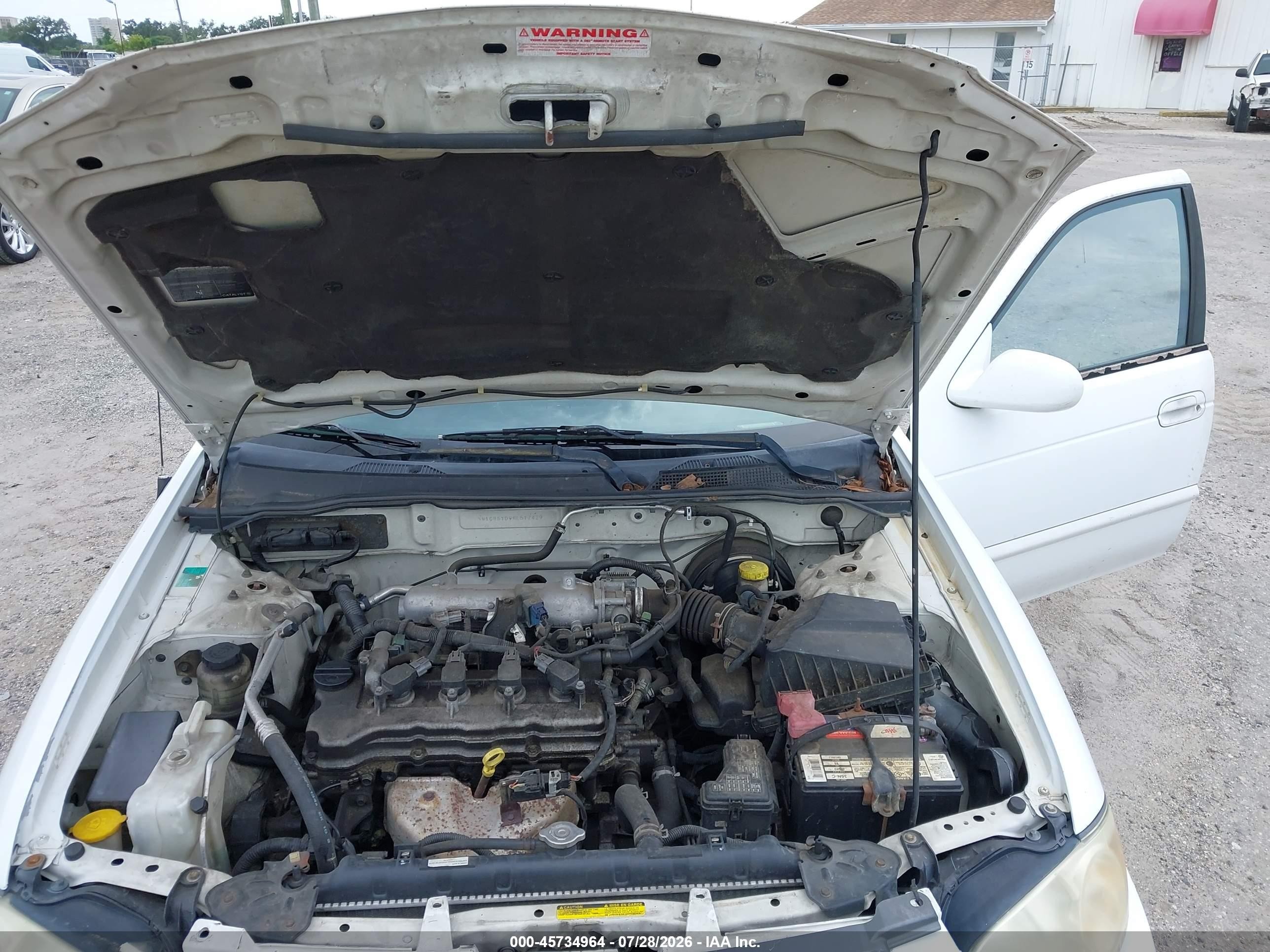 2006 Nissan Sentra 1.8s Белый vin: 3N1CB51D96L517429