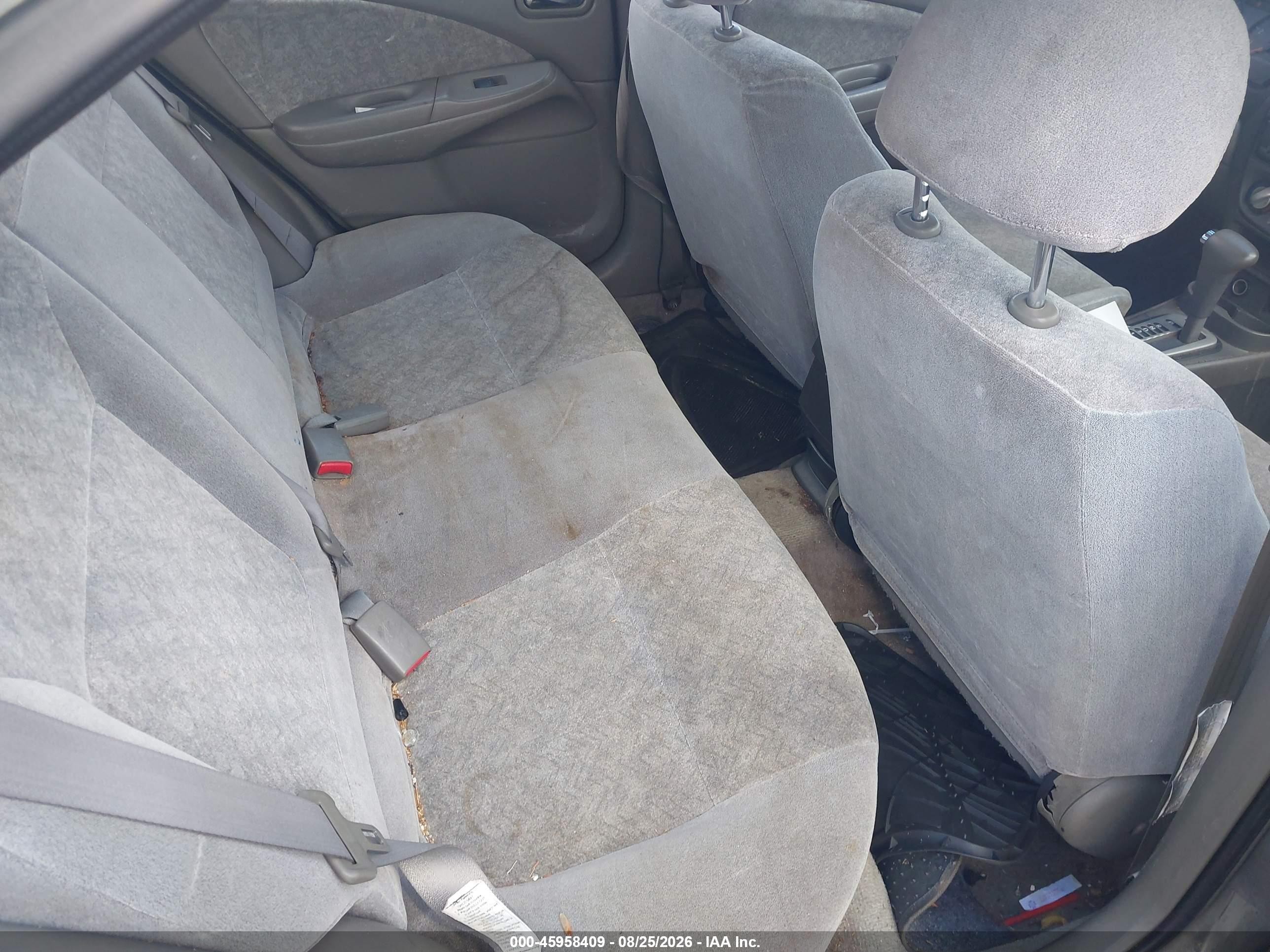 2003 Nissan Sentra Gxe Gold vin: 3N1CB51DX3L792173