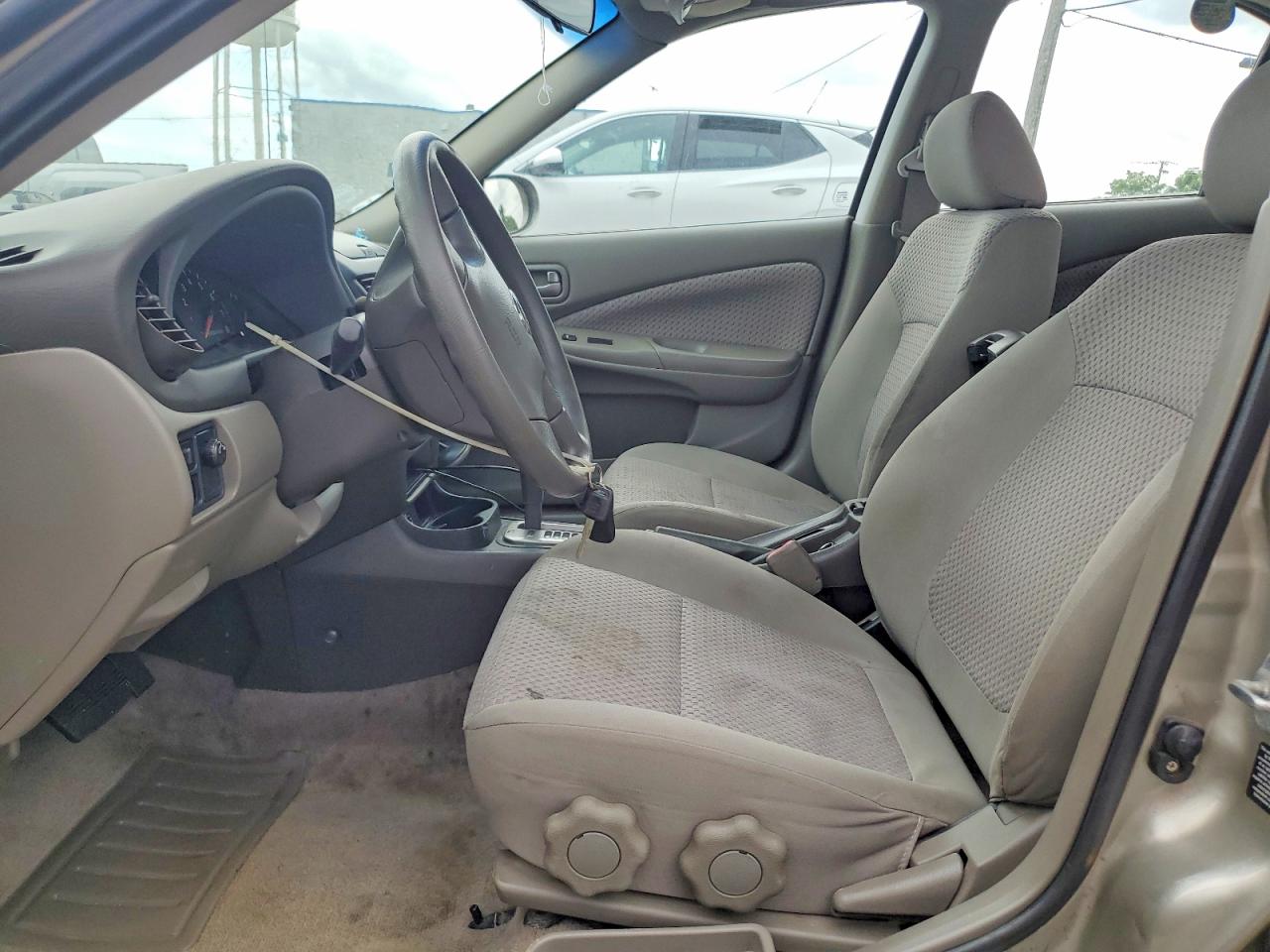 2004 Nissan Sentra 1.8/1.8s Beige vin: 3N1CB51DX4L474460
