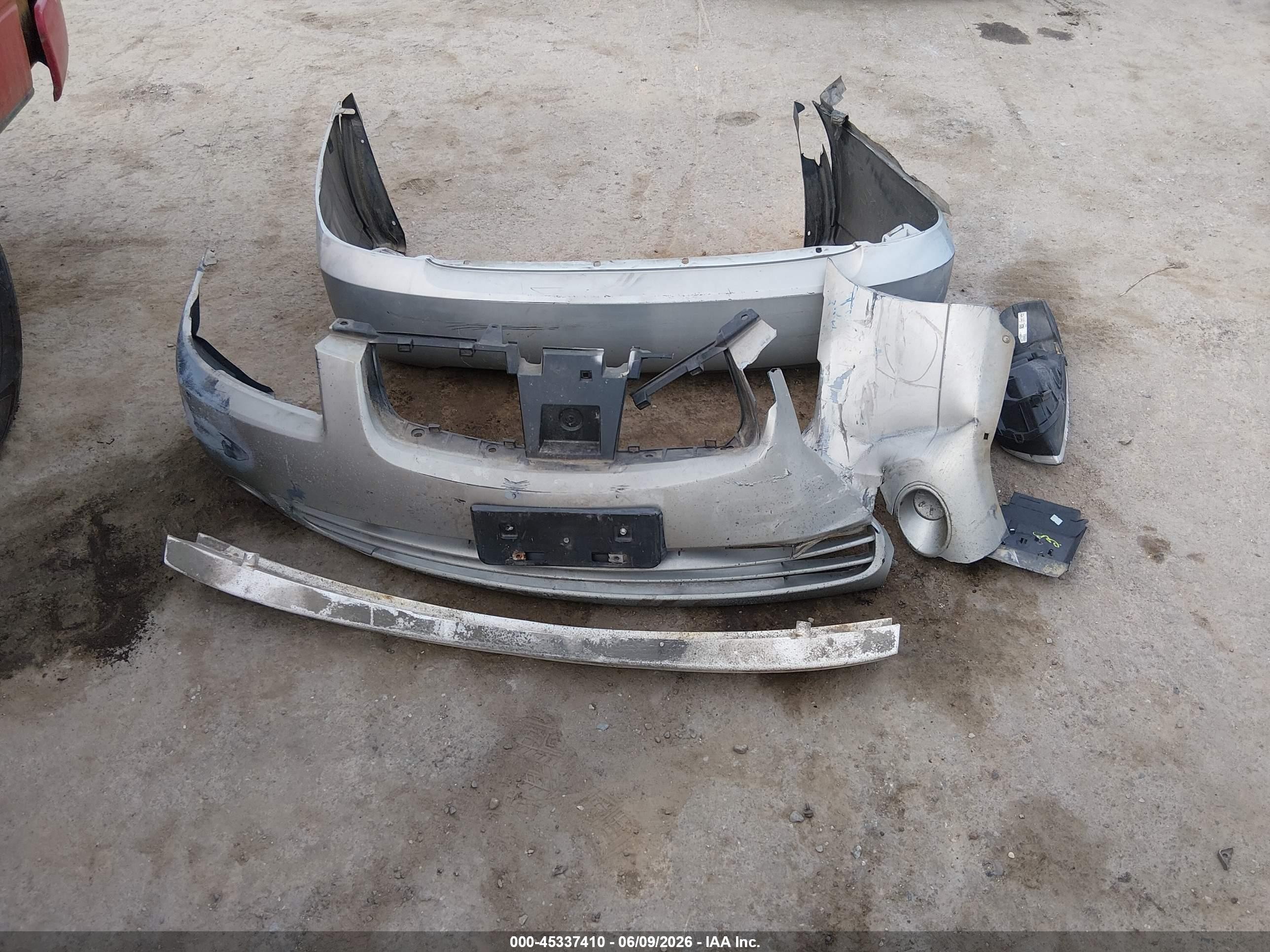2004 Nissan Sentra 1.8s Silver vin: 3N1CB51DX4L863390