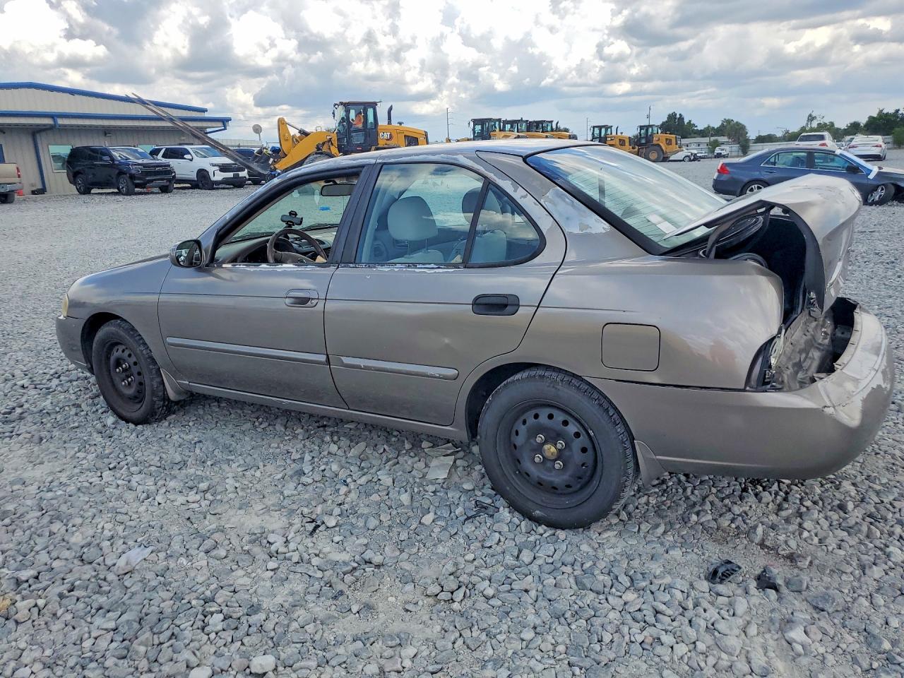2004 Nissan Sentra 1.8 Бежевый vin: 3N1CB51DX4L919022