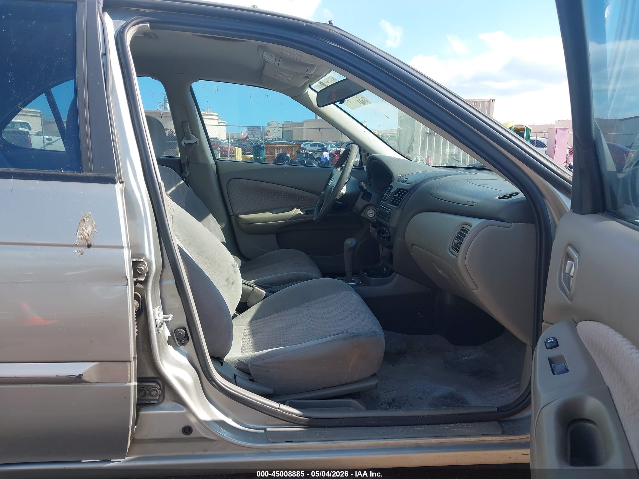 2005 Nissan Sentra 1.8s Beige vin: 3N1CB51DX5L459524