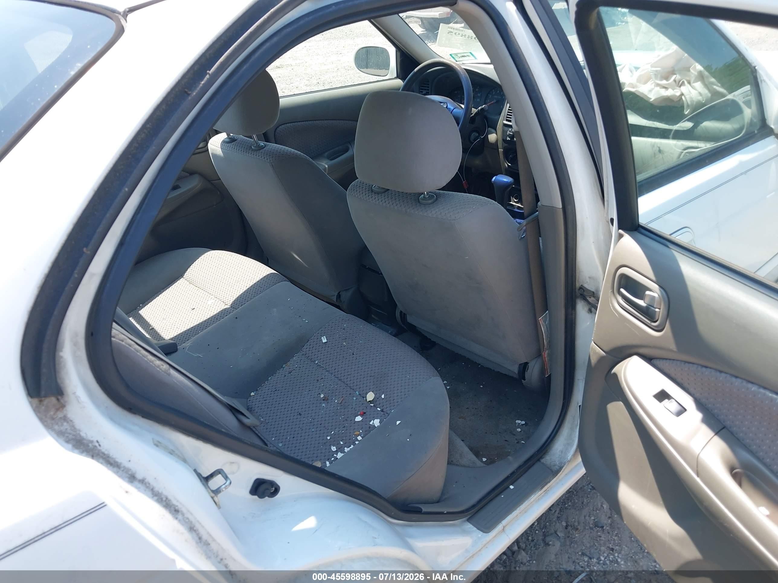 2005 Nissan Sentra 1.8s White vin: 3N1CB51DX5L540927