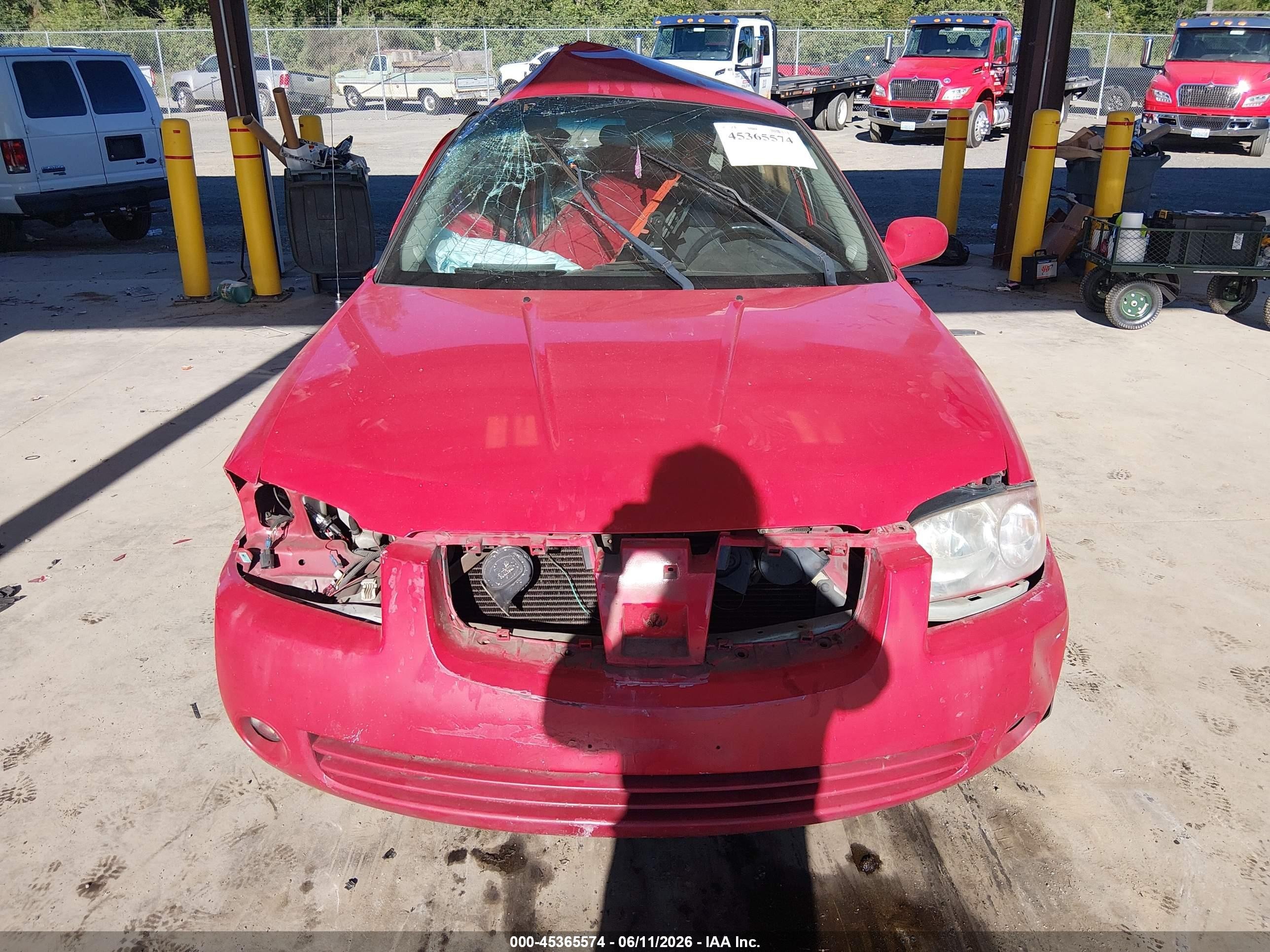 2006 Nissan Sentra 1.8s Red vin: 3N1CB51DX6L455751