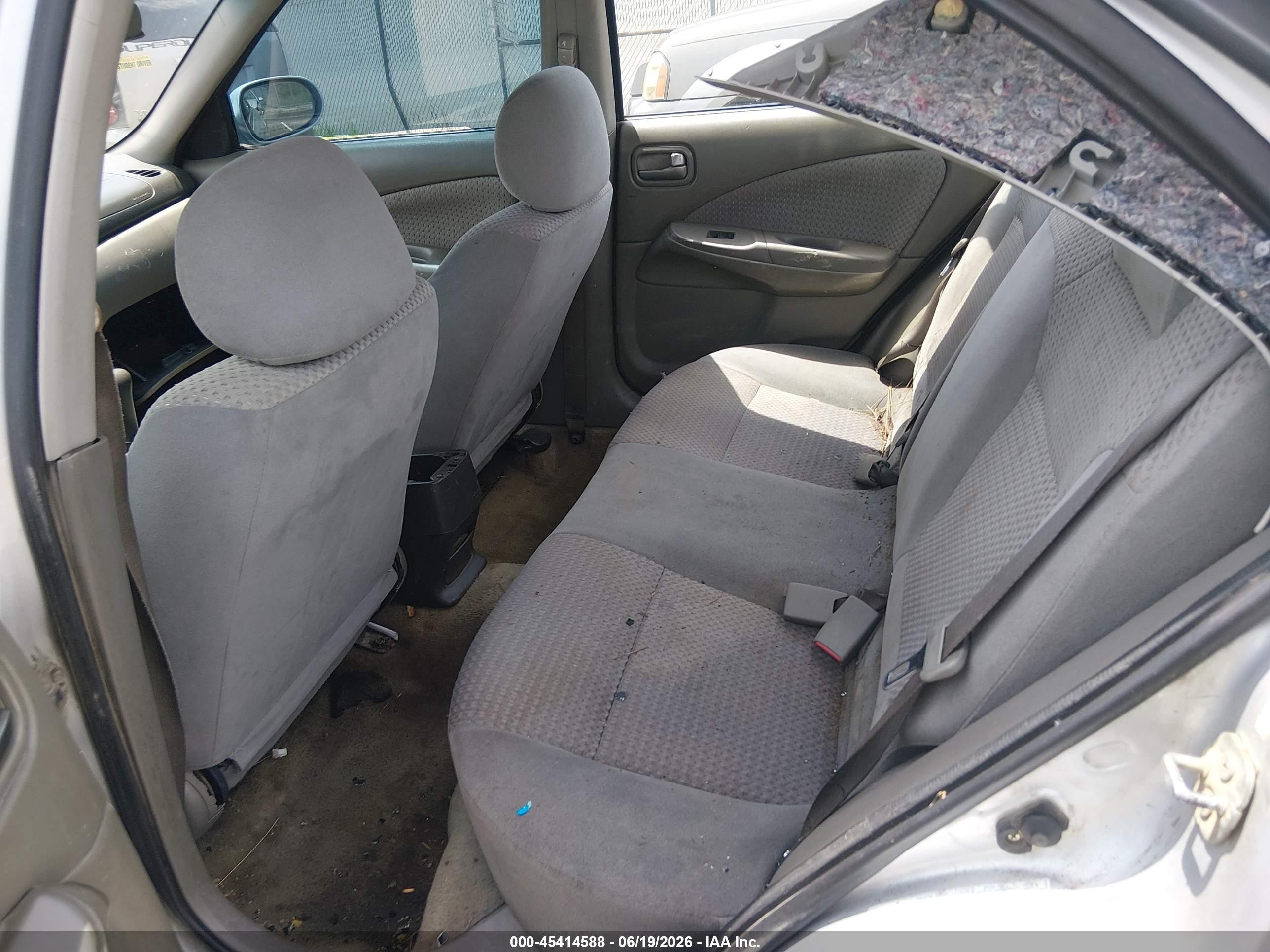 2006 Nissan Sentra 1.8s Silver vin: 3N1CB51DX6L462991