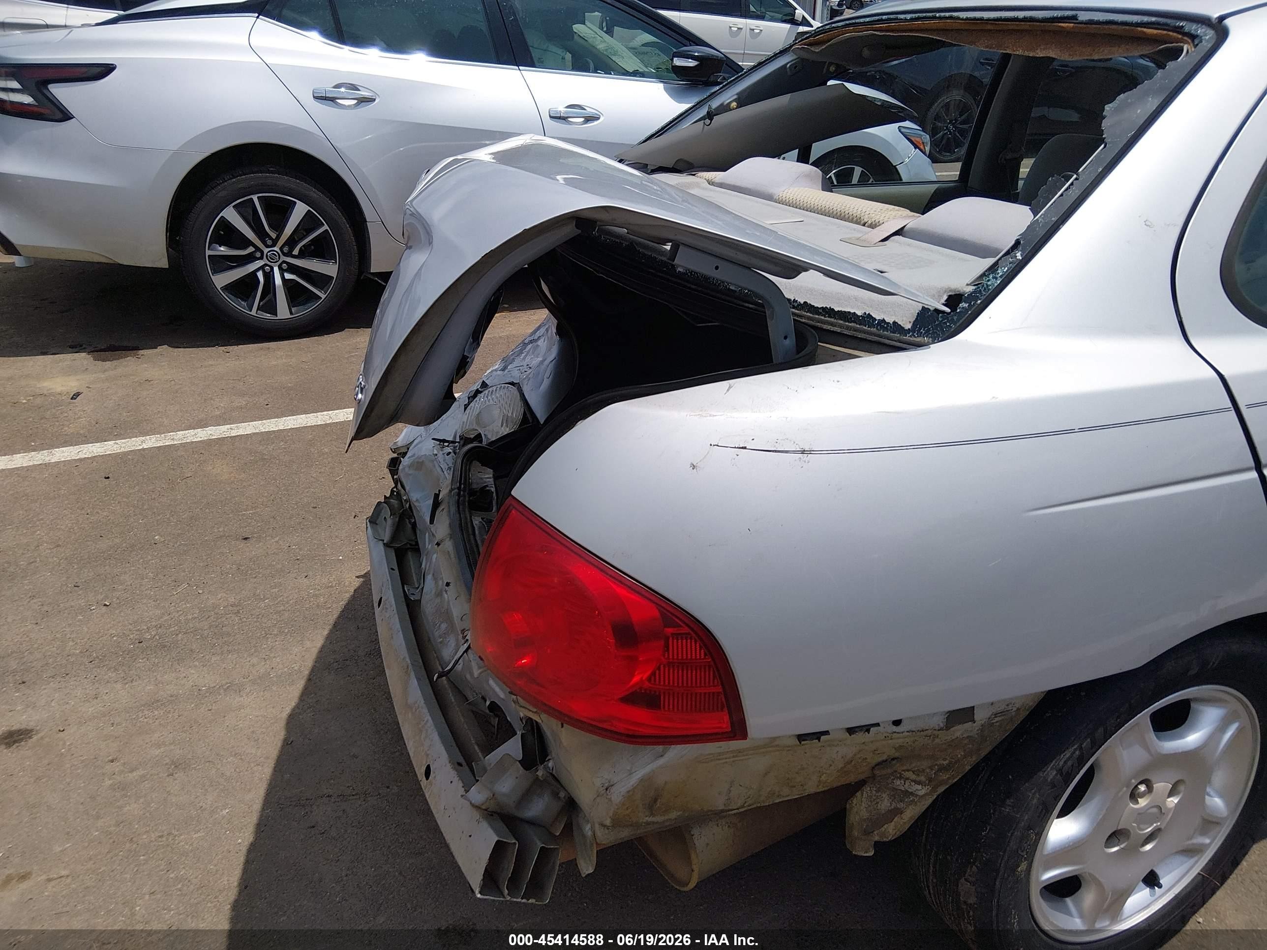 2006 Nissan Sentra 1.8s Silver vin: 3N1CB51DX6L462991