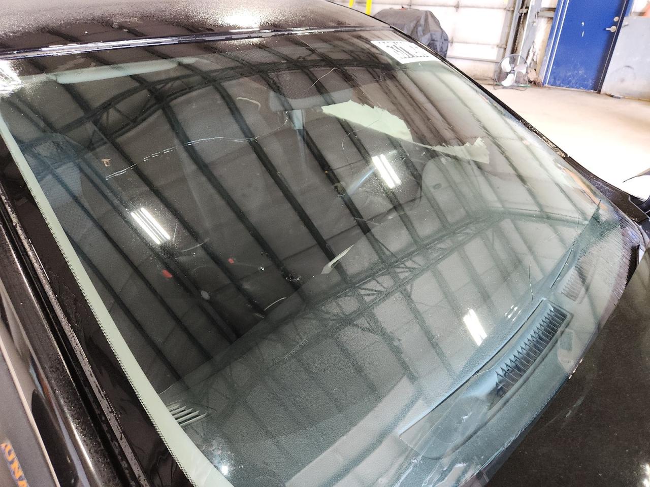 2017 Nissan Sentra Sr Turbo Black vin: 3N1CB7AP4HY238482 Damage: Windshield, Broken, Replacement Required