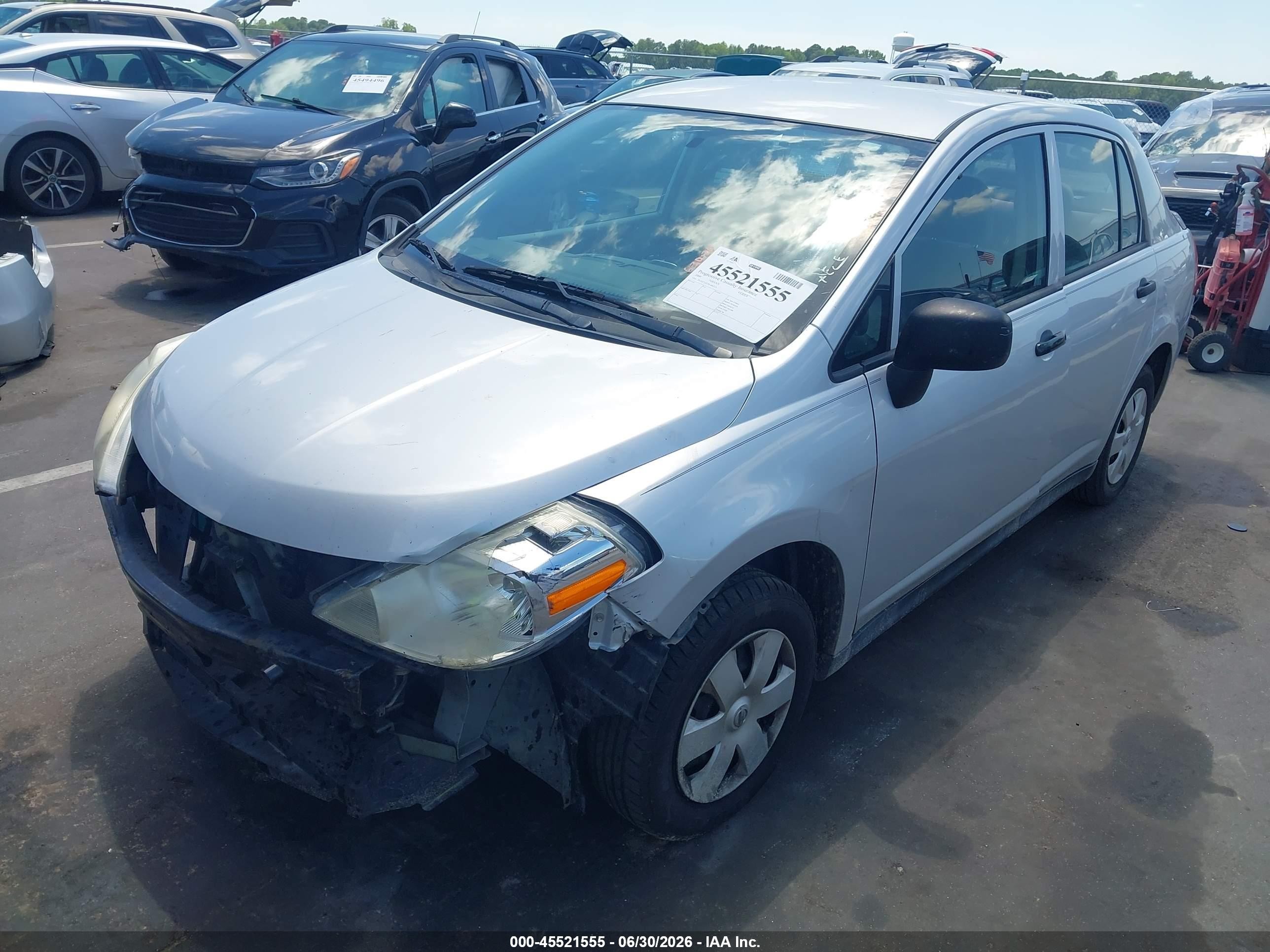 2009 Nissan Versa 1.6 Silver vin: 3N1CC11E29L484213