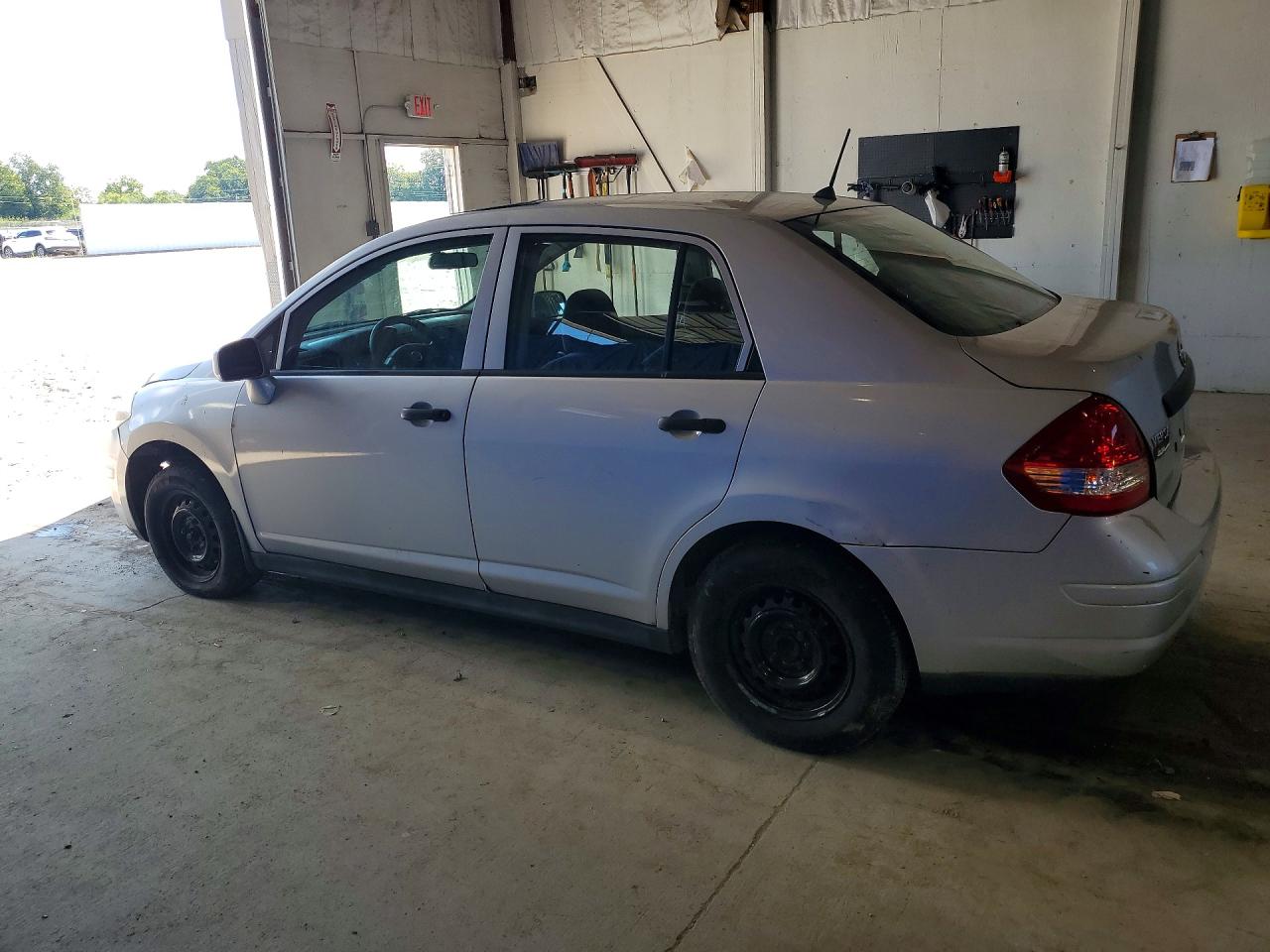 2009 Nissan Versa 1.6 Base Gray vin: 3N1CC11E79L425187