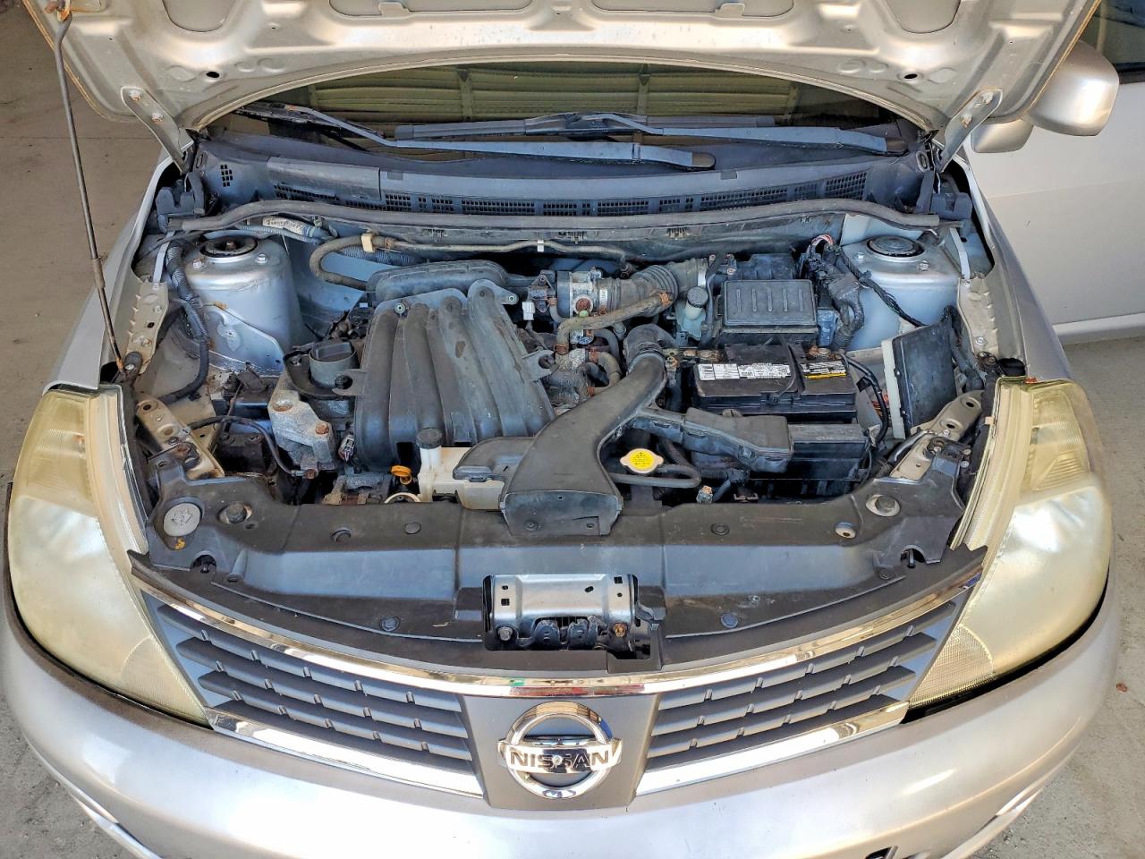2009 Nissan Versa 1.6 Base Gray vin: 3N1CC11E79L425187