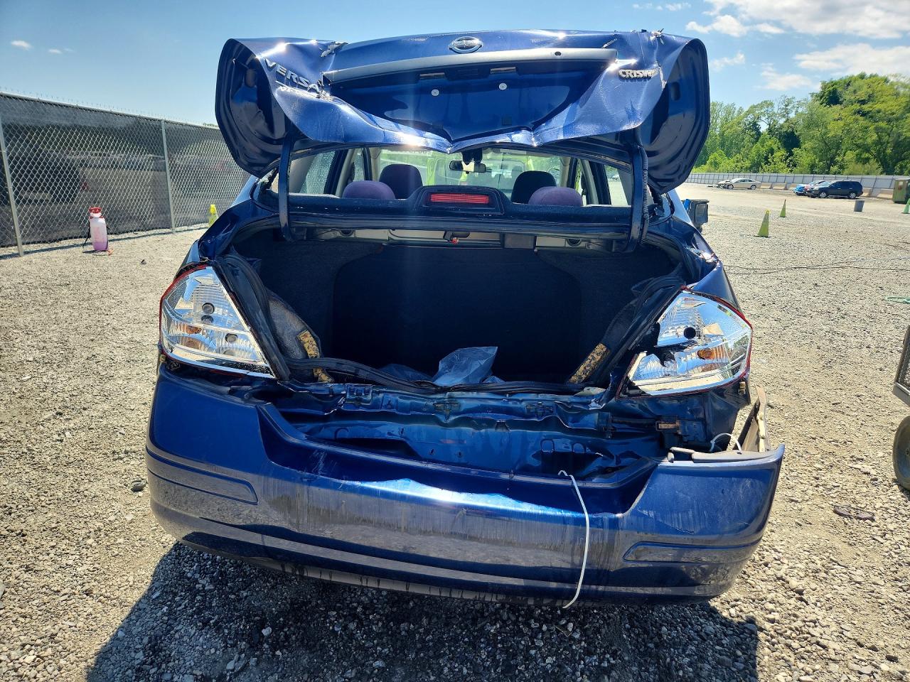 2009 Nissan Versa 1.6 Base Blue vin: 3N1CC11E89L459574