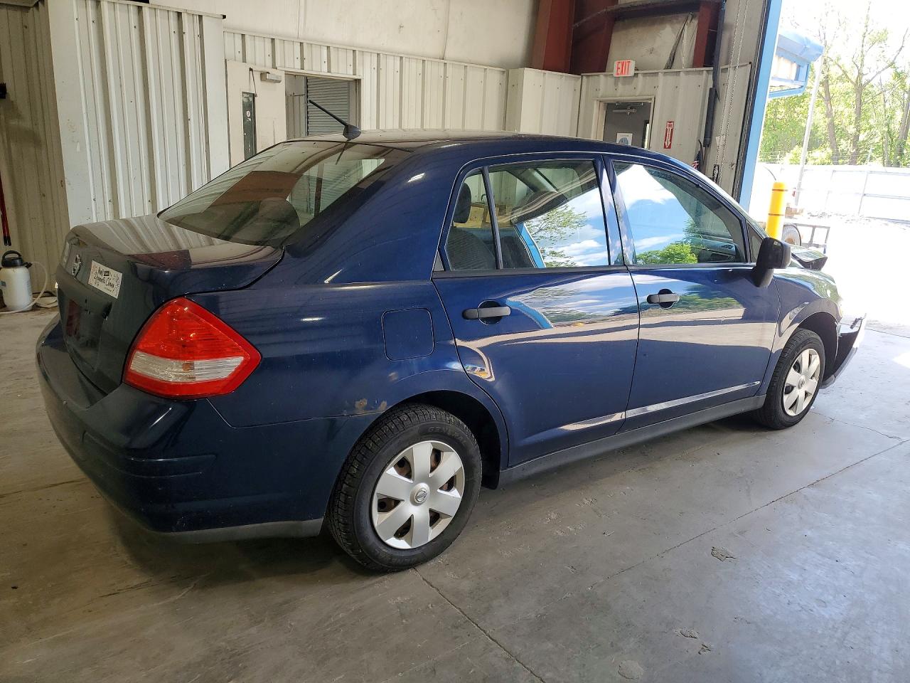 2009 Nissan Versa 1.6 Base Blue vin: 3N1CC11E89L473586