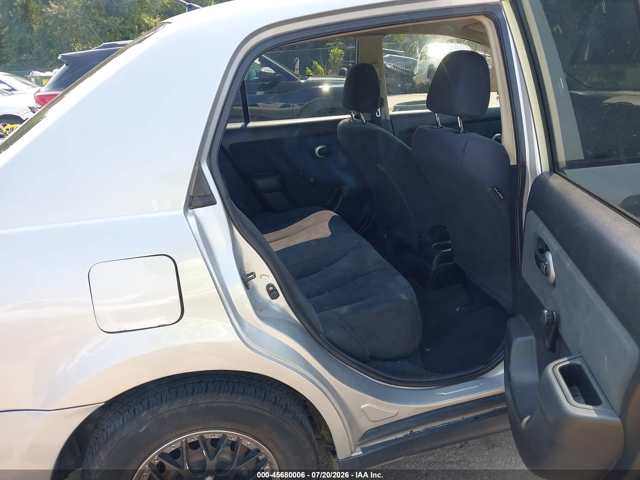 2010 Nissan Versa 1.6 Silver vin: 3N1CC1AP3AL375586