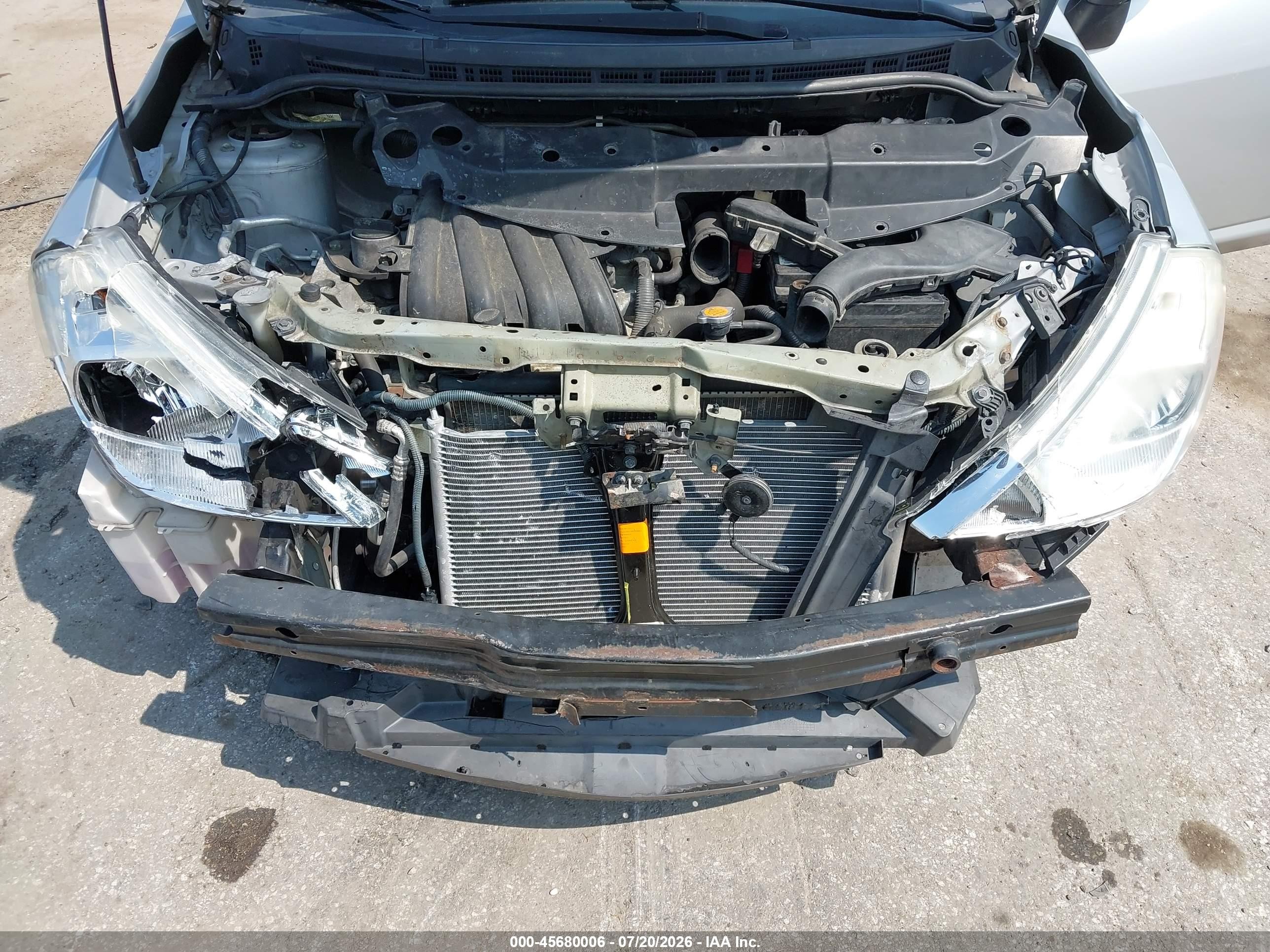 2010 Nissan Versa 1.6 Silver vin: 3N1CC1AP3AL375586