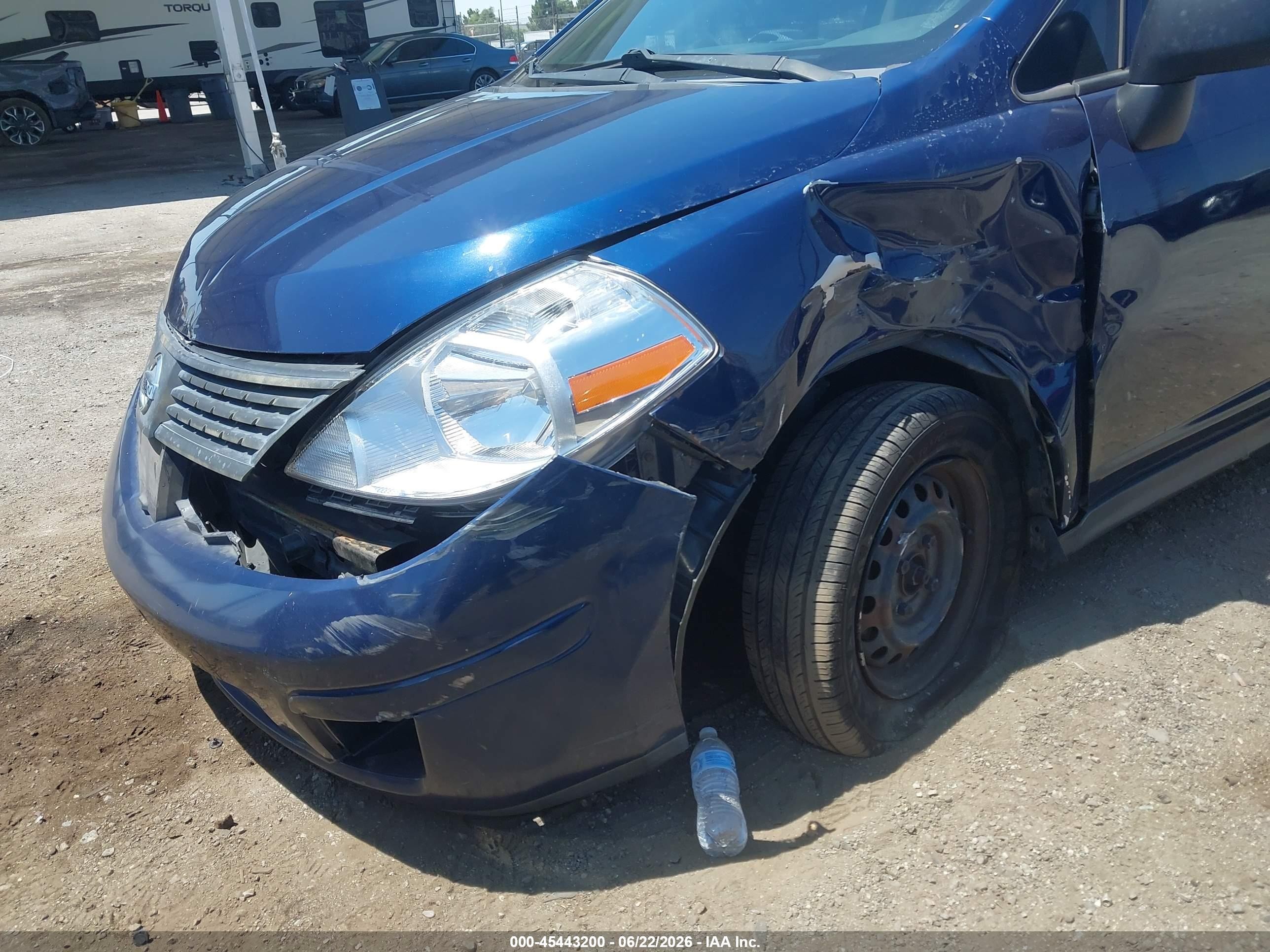 2011 Nissan Versa 1.6 Dark Blue vin: 3N1CC1AP3BL477956