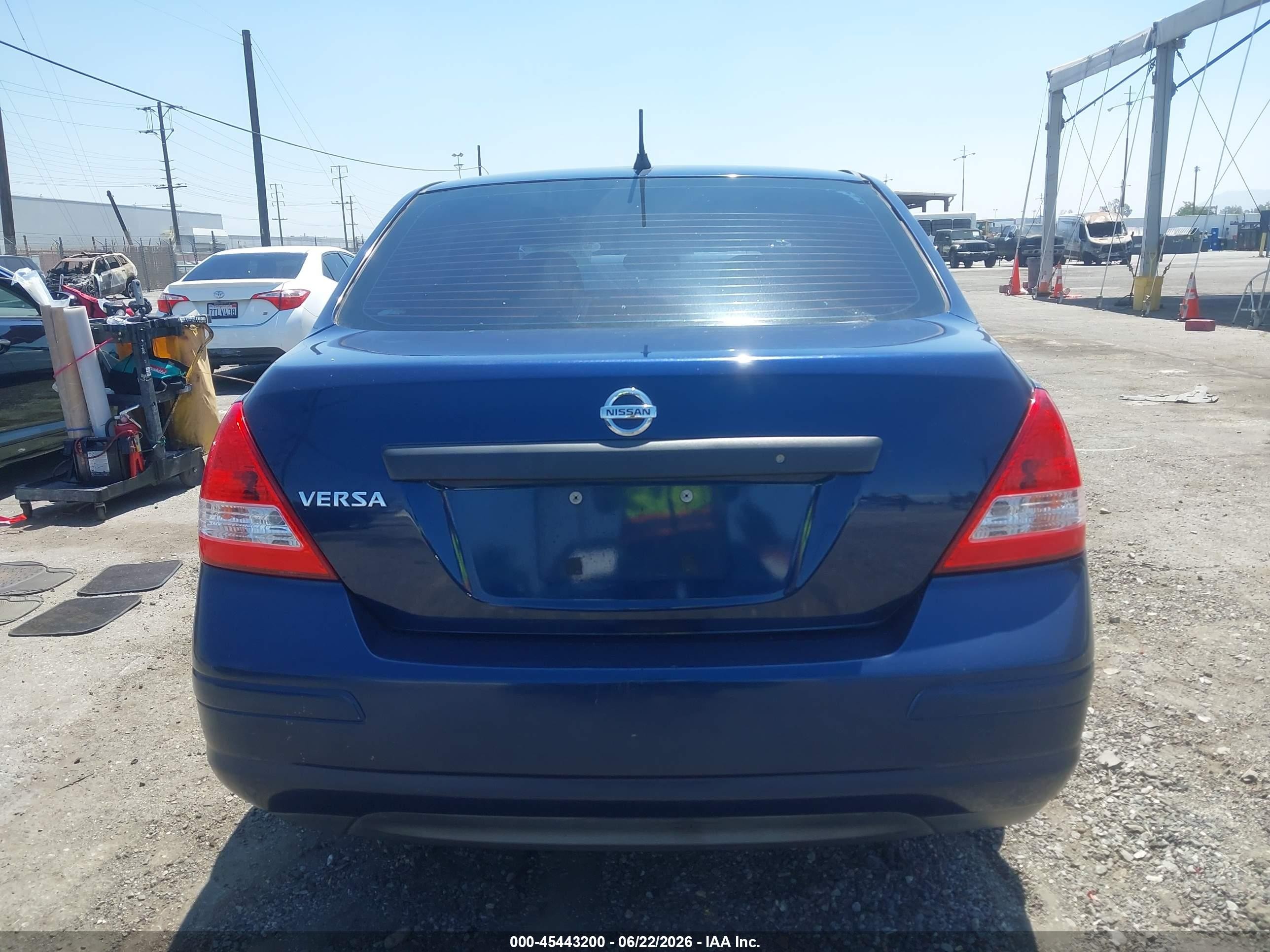 2011 Nissan Versa 1.6 Dark Blue vin: 3N1CC1AP3BL477956