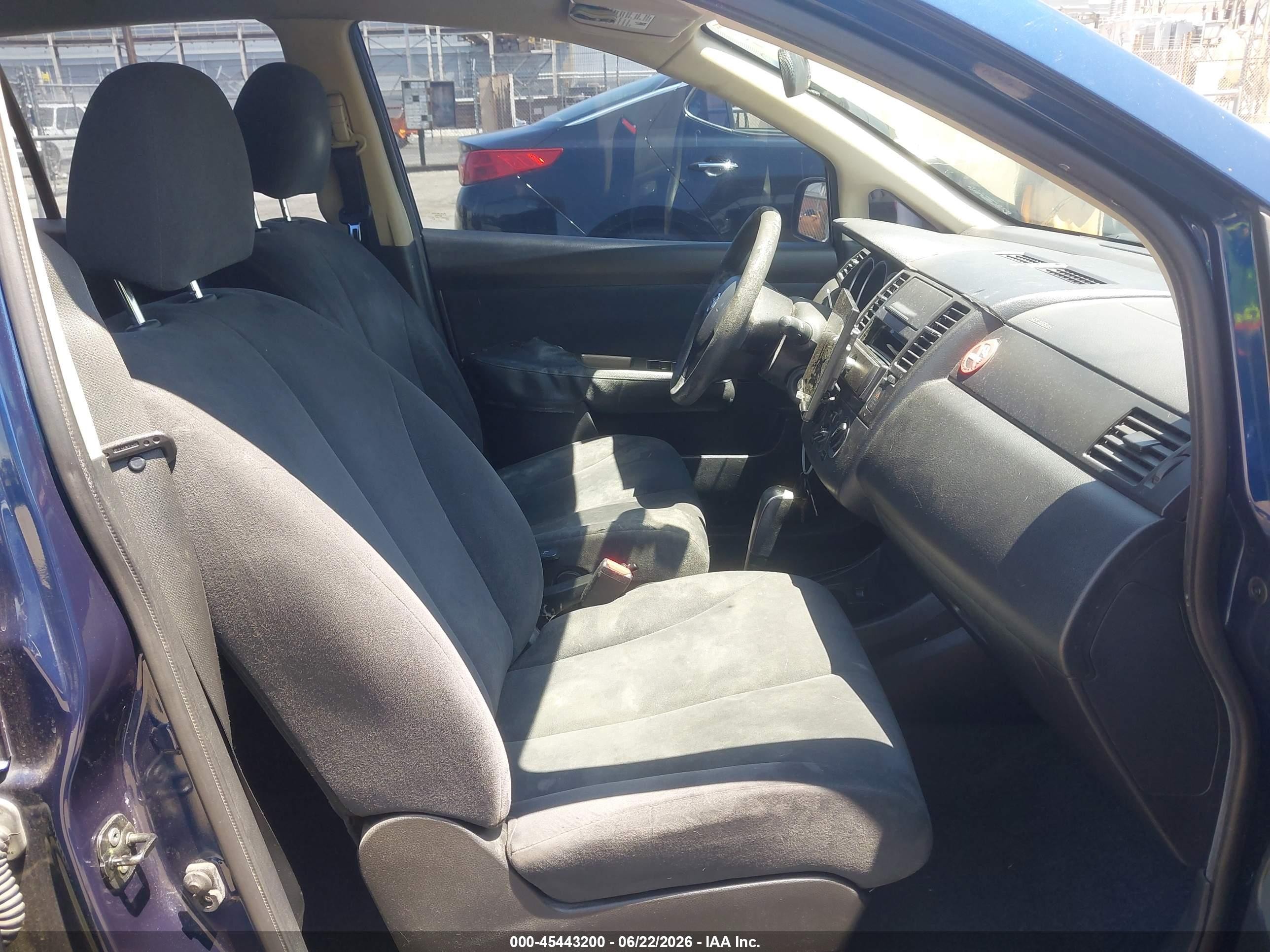 2011 Nissan Versa 1.6 Dark Blue vin: 3N1CC1AP3BL477956
